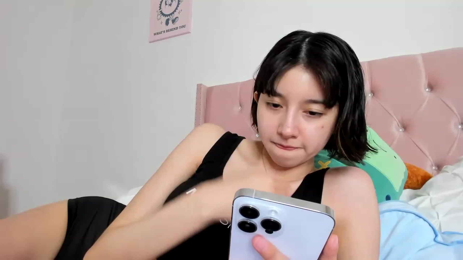 Gallery image thumbnail from Cherrycute666's myfreecams stream on, 06/13/2023, 08:00 image 6 of 20