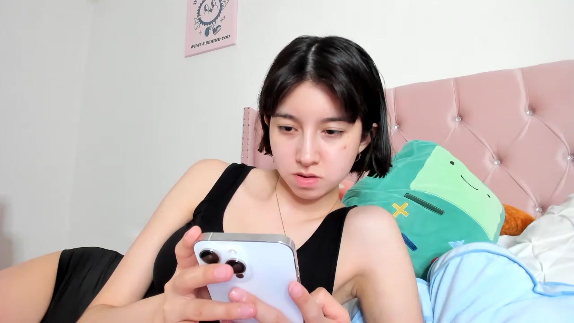 Gallery image thumbnail from Cherrycute666's myfreecams stream on, 06/13/2023, 08:00 image 20 of 20