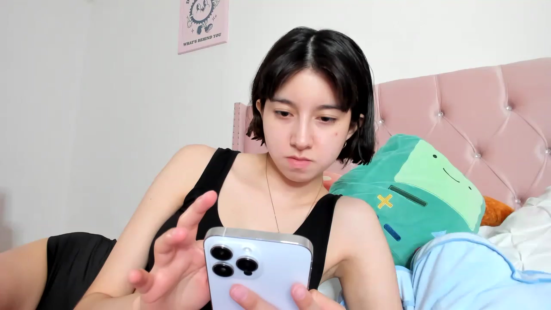 Gallery image thumbnail from Cherrycute666's myfreecams stream on, 06/13/2023, 08:00 image 18 of 20
