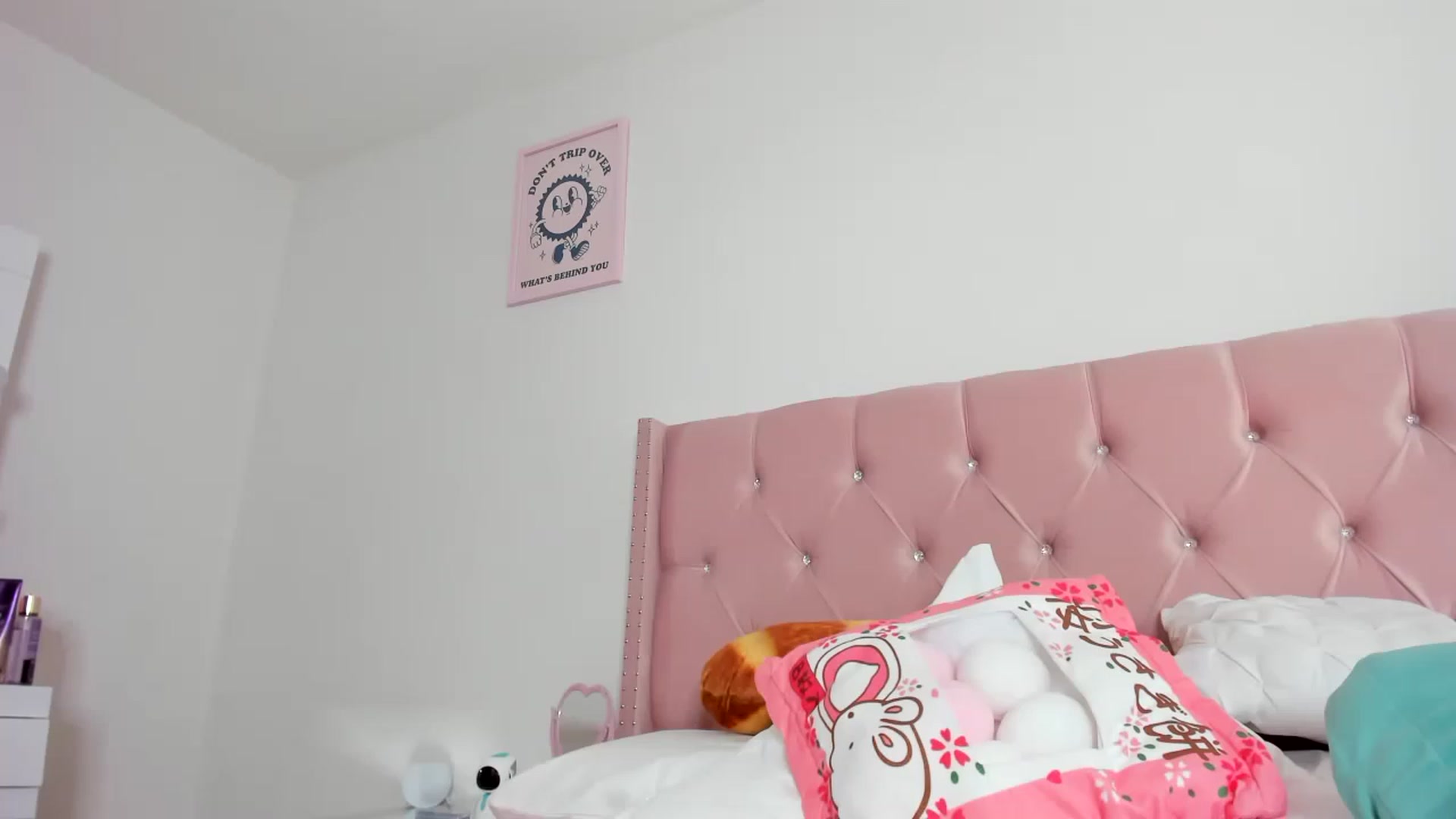 Gallery image thumbnail from Cherrycute666's myfreecams stream on, 06/13/2023, 19:52 image 9 of 20