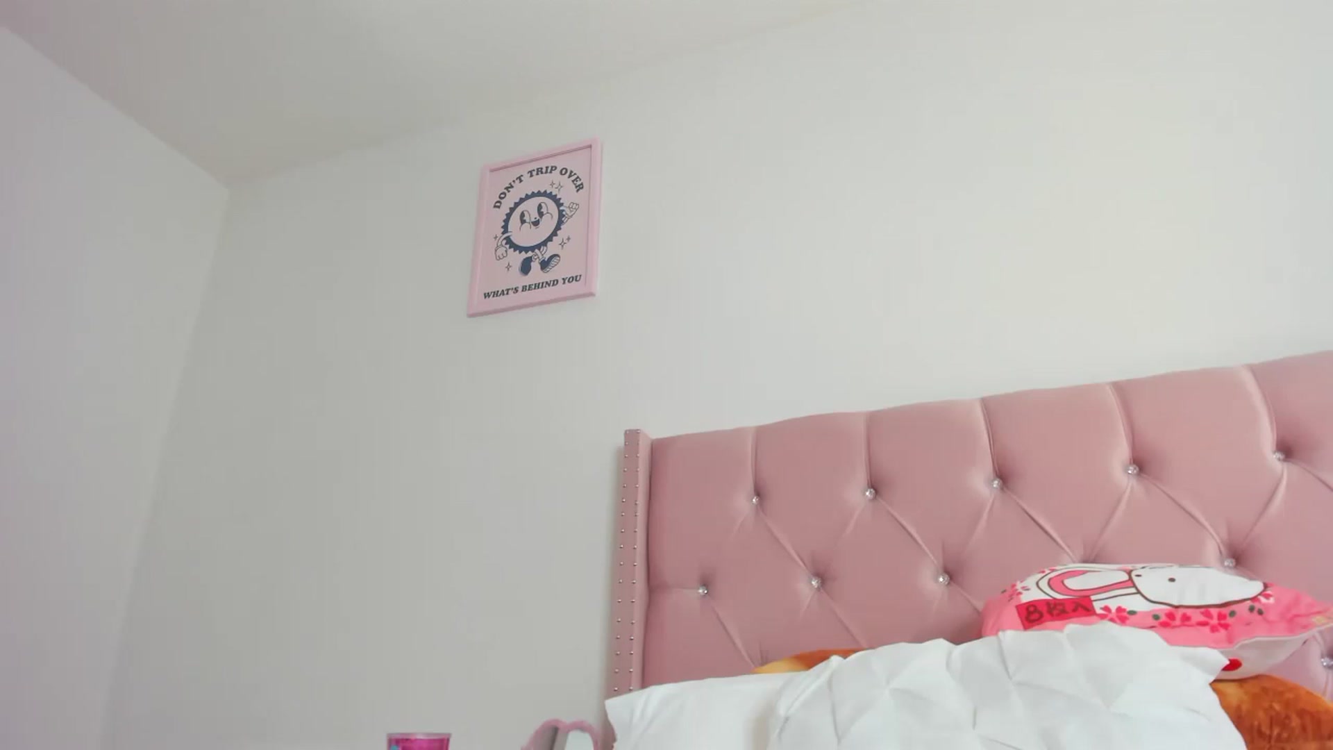 Gallery image thumbnail from Cherrycute666's myfreecams stream on, 06/13/2023, 21:22 image 6 of 20