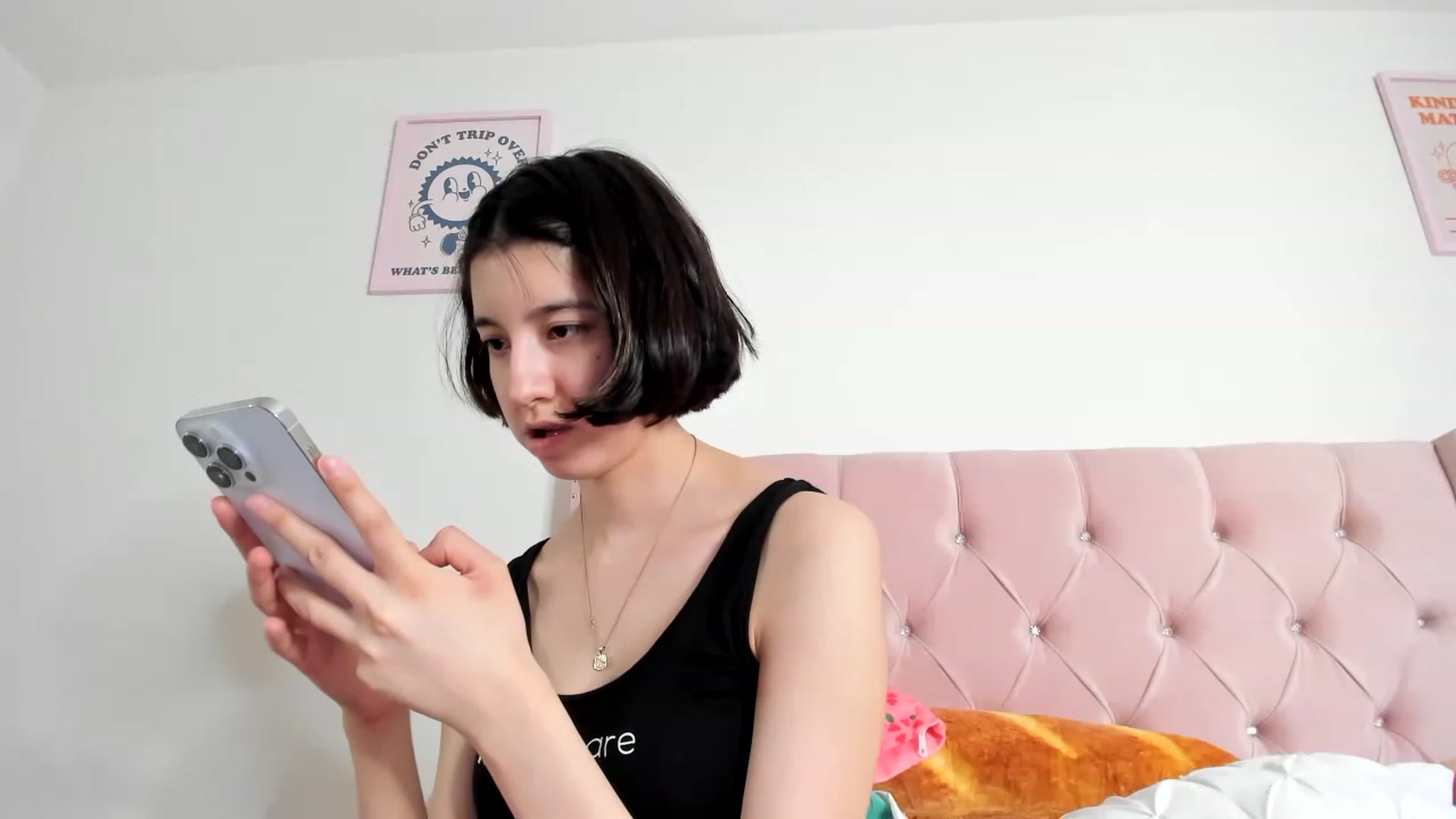 Gallery image thumbnail from Cherrycute666's myfreecams stream on, 06/14/2023, 04:54 image 1 of 20