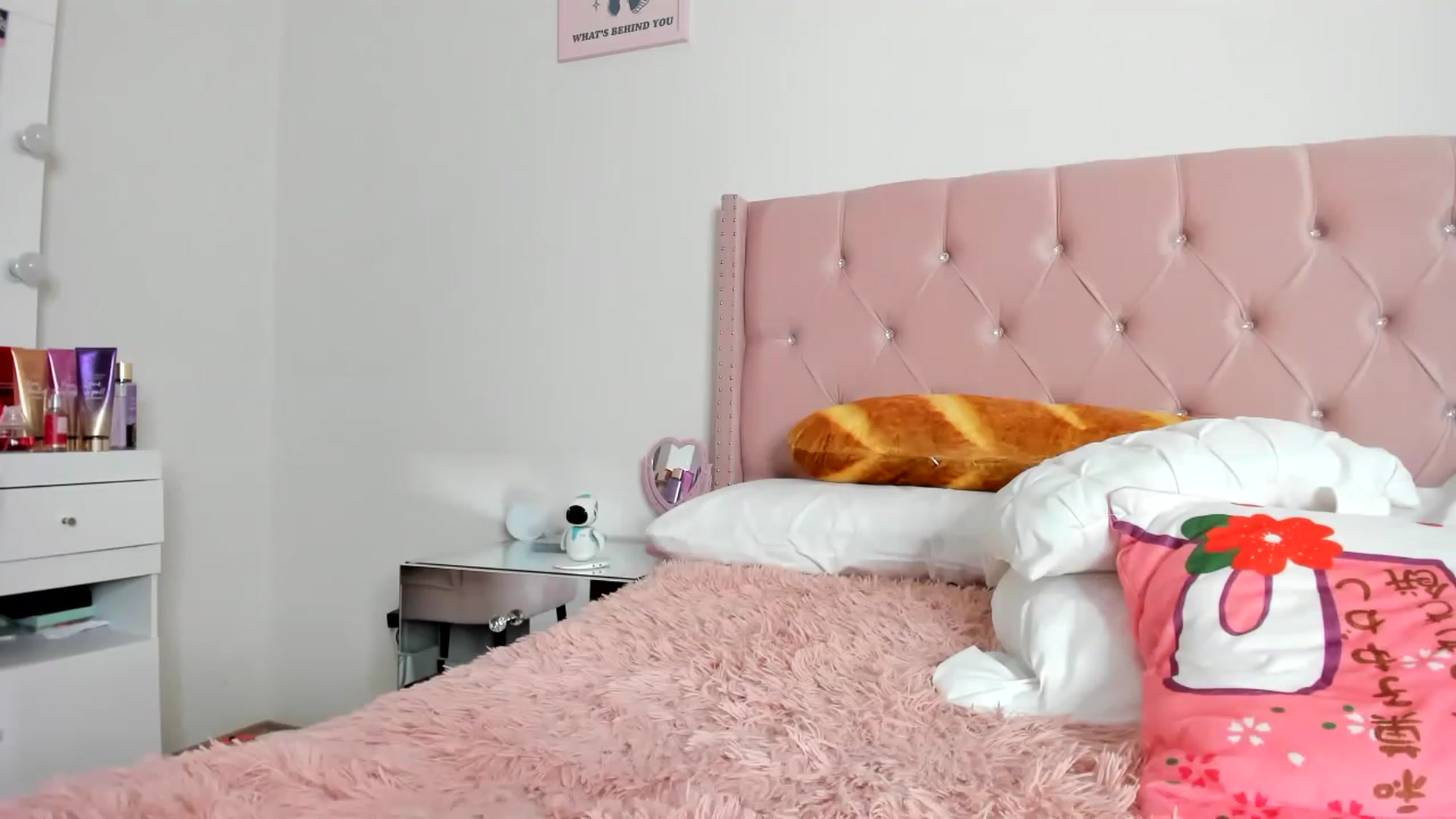 Gallery image thumbnail from Cherrycute666's myfreecams stream on, 06/14/2023, 06:50 image 13 of 20