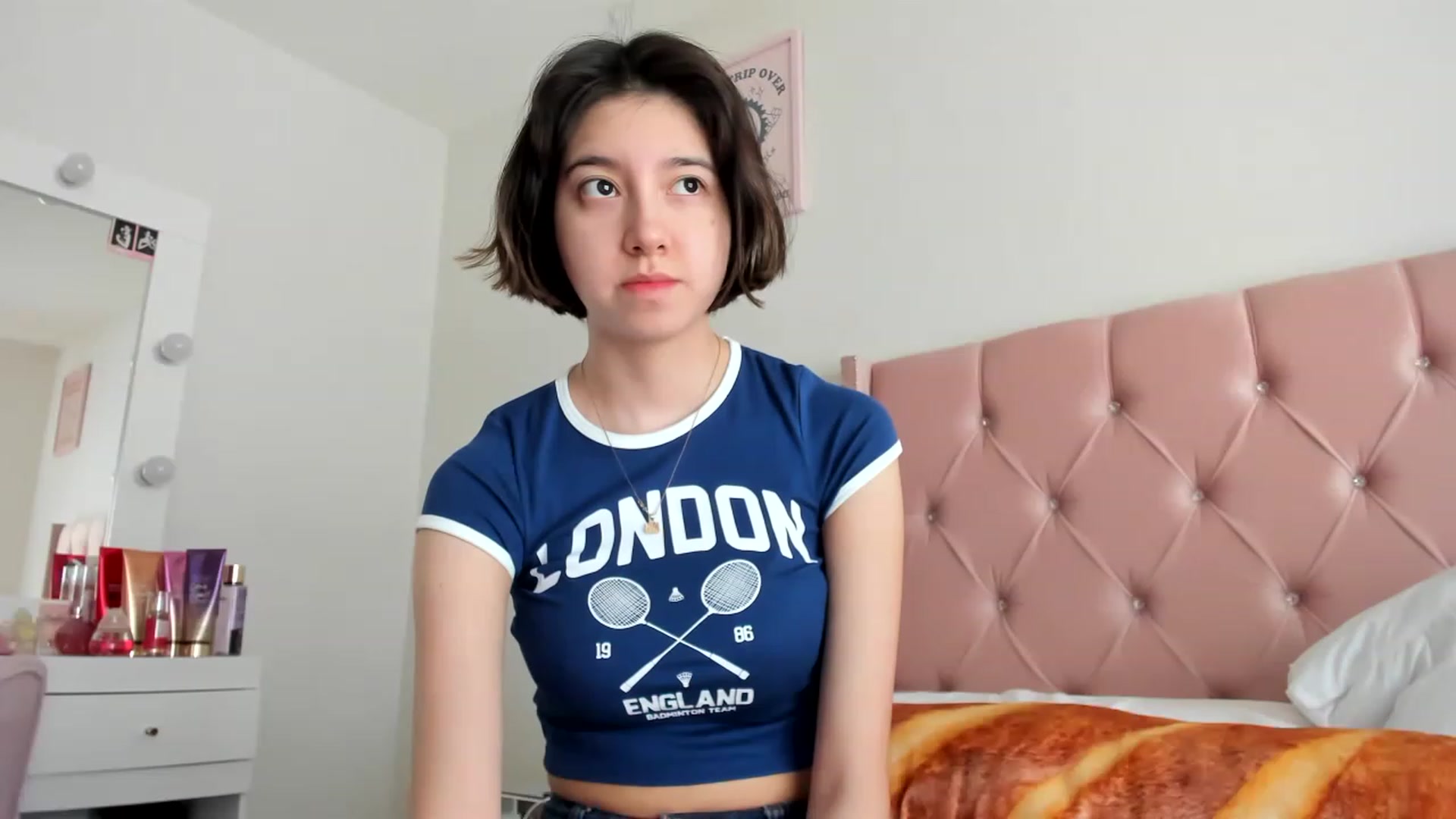 Gallery image thumbnail from Cherrycute666's myfreecams stream on, 06/14/2023, 16:39 image 5 of 20