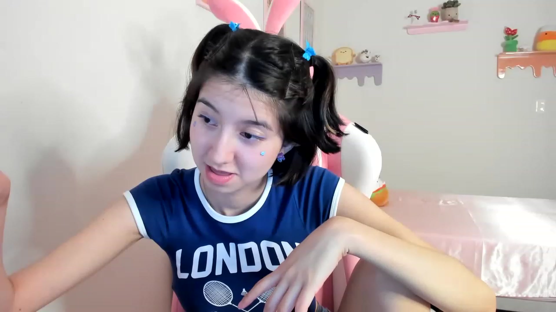 Gallery image thumbnail from Cherrycute666's myfreecams stream on, 06/15/2023, 05:45 image 12 of 20