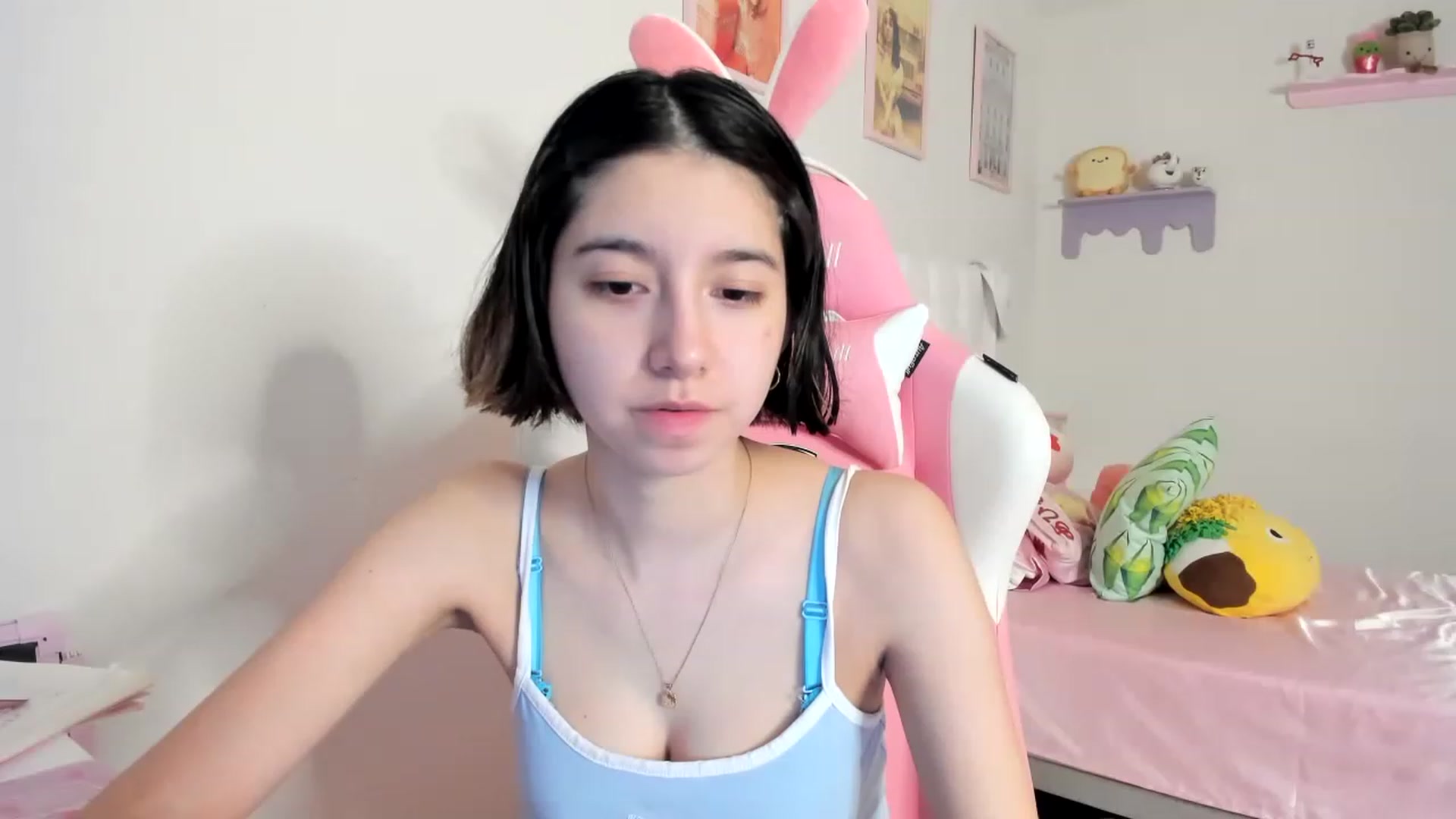Gallery image thumbnail from Cherrycute666's myfreecams stream on, 06/16/2023, 09:40 image 5 of 20