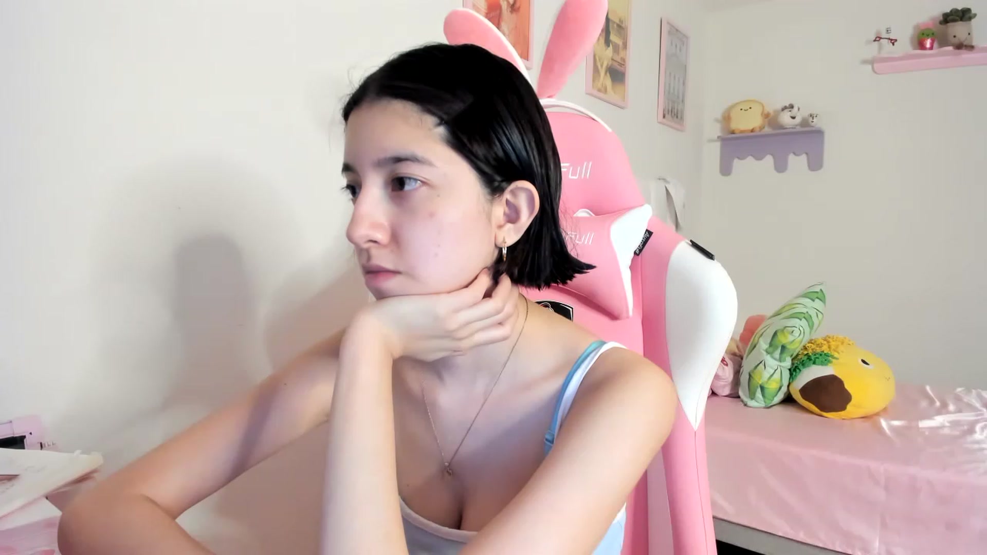 Gallery image thumbnail from Cherrycute666's myfreecams stream on, 06/16/2023, 09:40 image 14 of 20