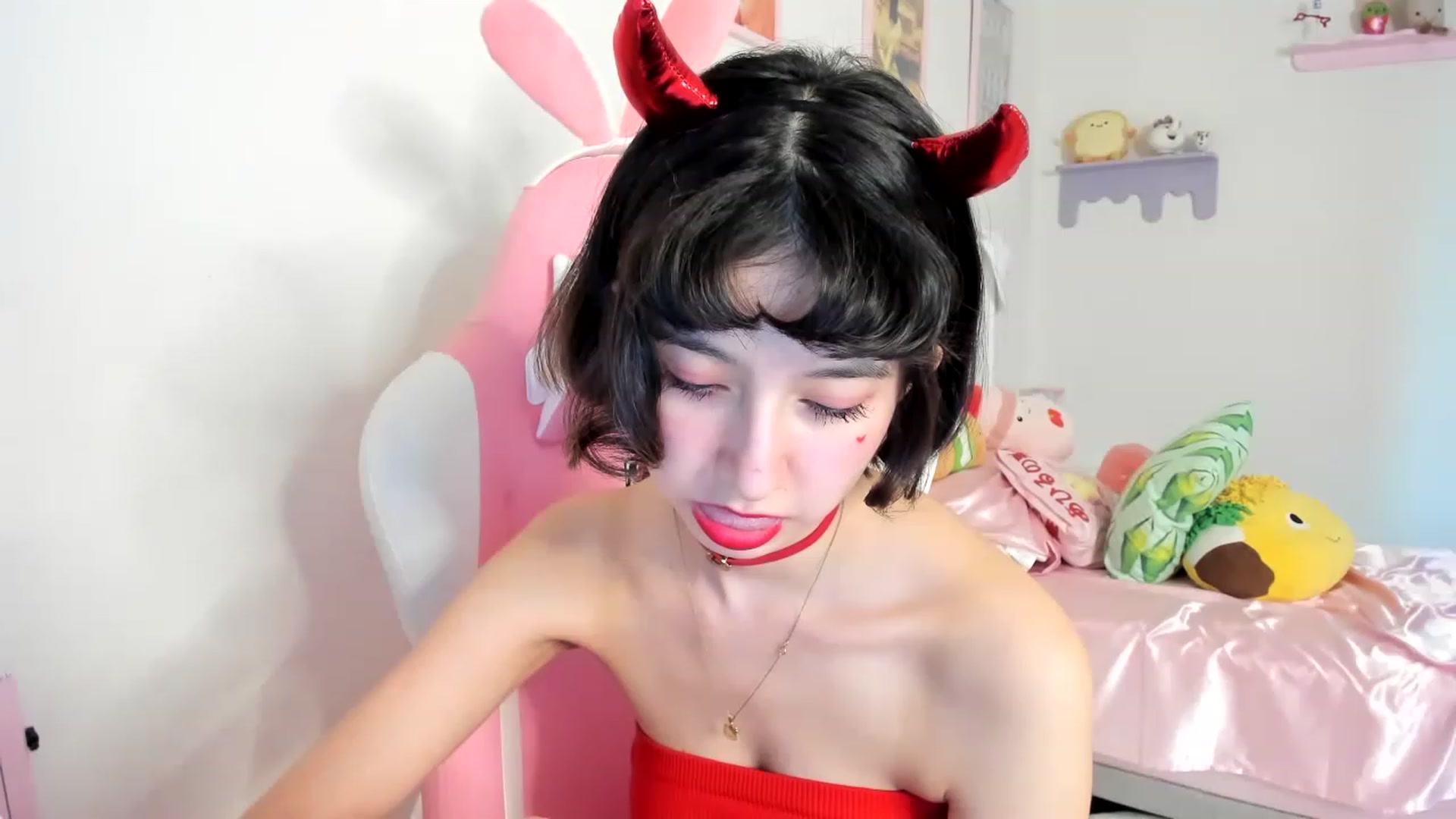 Gallery image thumbnail from Cherrycute666's myfreecams stream on, 06/17/2023, 01:03 image 12 of 20