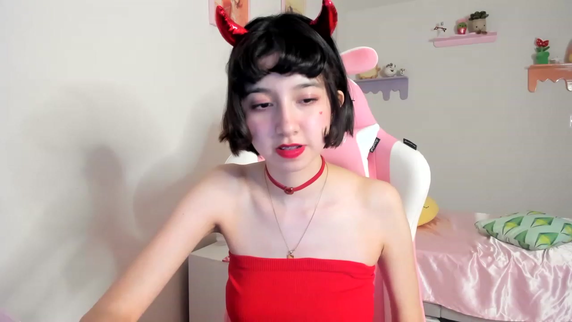 Gallery image thumbnail from Cherrycute666's myfreecams stream on, 06/17/2023, 06:48 image 15 of 20