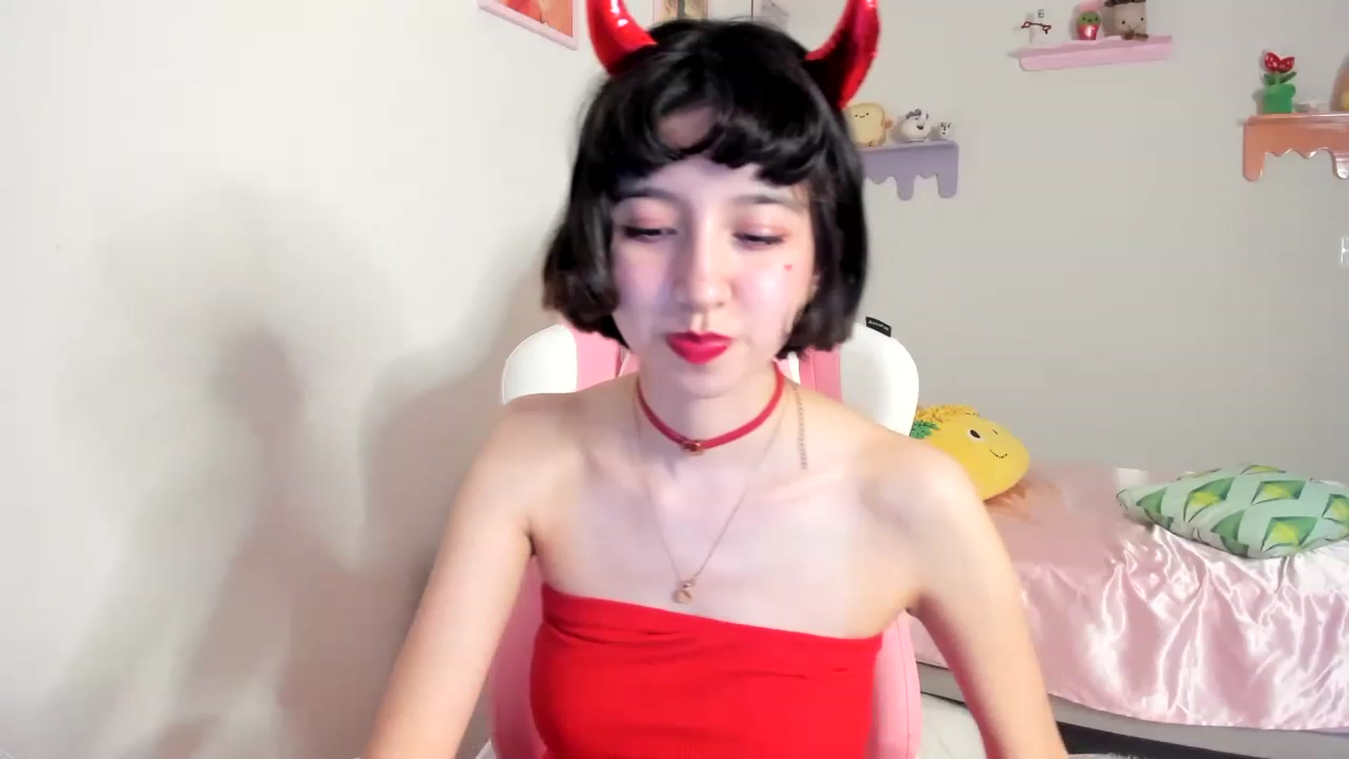 Gallery image thumbnail from Cherrycute666's myfreecams stream on, 06/17/2023, 09:07 image 5 of 20