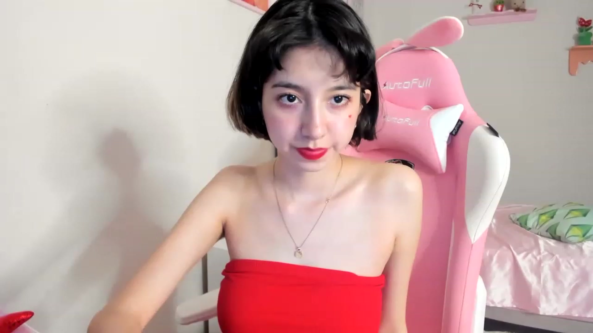 Gallery image thumbnail from Cherrycute666's myfreecams stream on, 06/17/2023, 11:21 image 17 of 20