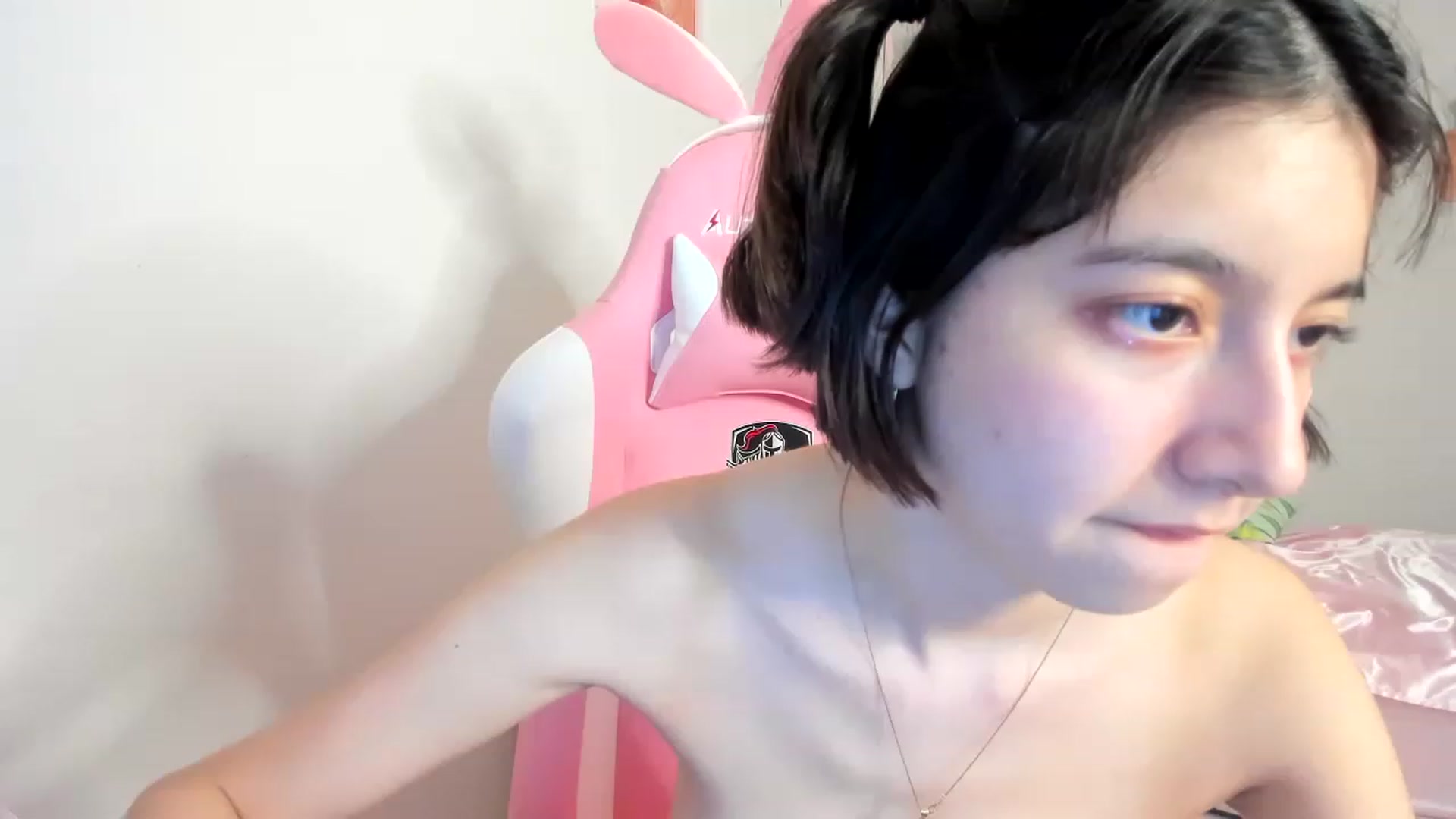 Gallery image thumbnail from Cherrycute666's myfreecams stream on, 06/18/2023, 07:59 image 19 of 20