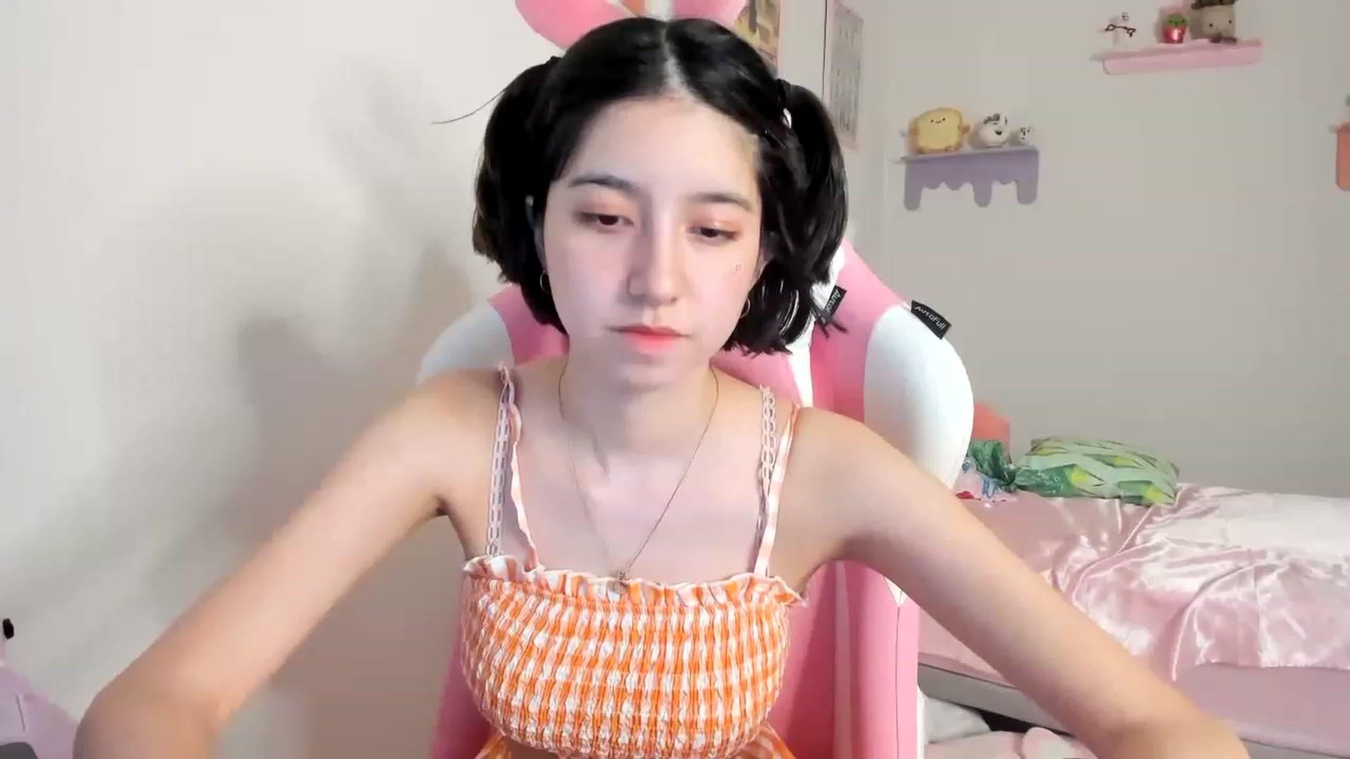 Gallery image thumbnail from Cherrycute666's myfreecams stream on, 06/18/2023, 10:09 image 16 of 20