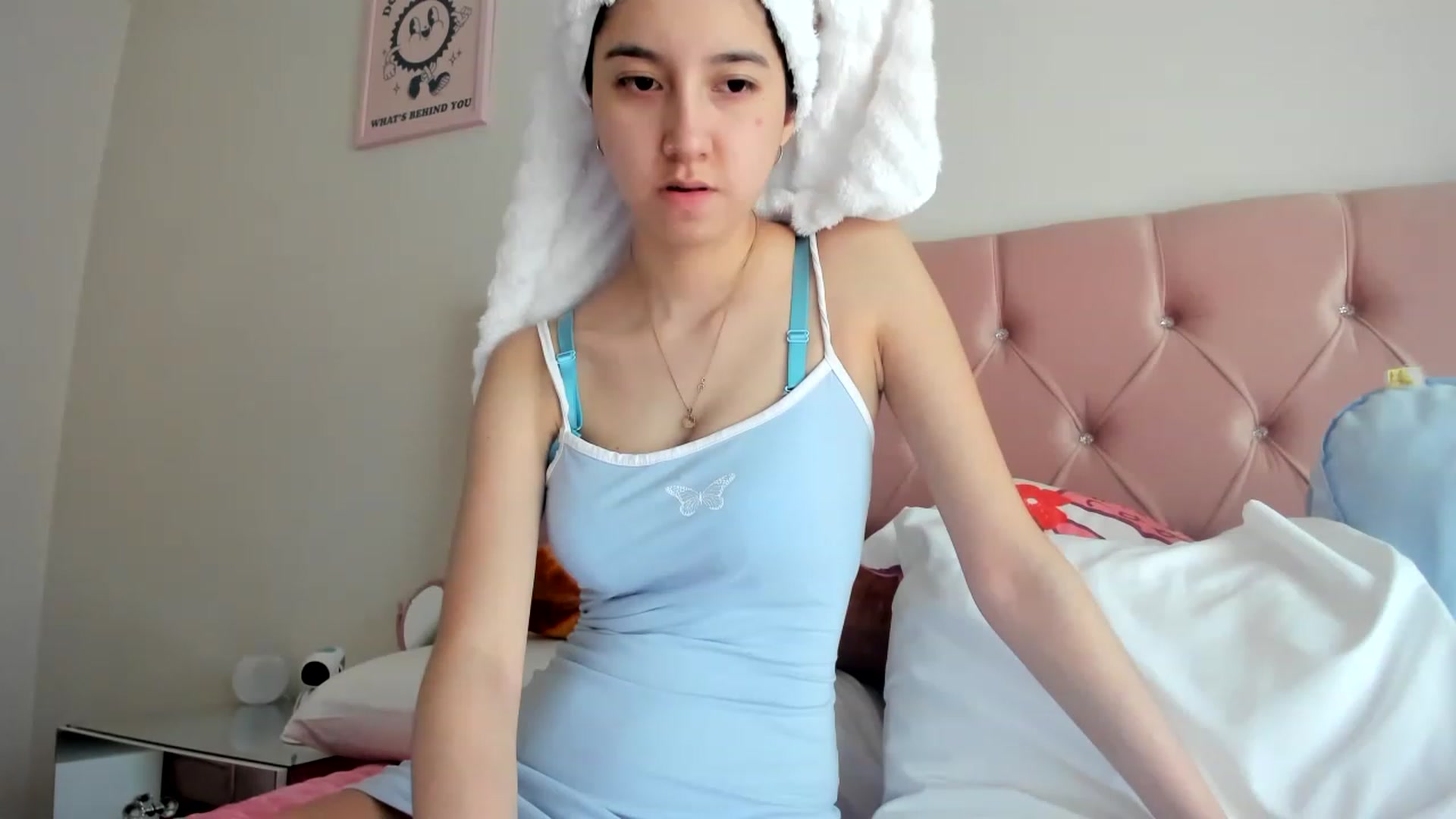 Gallery image thumbnail from Cherrycute666's myfreecams stream on, 06/18/2023, 12:35 image 18 of 20