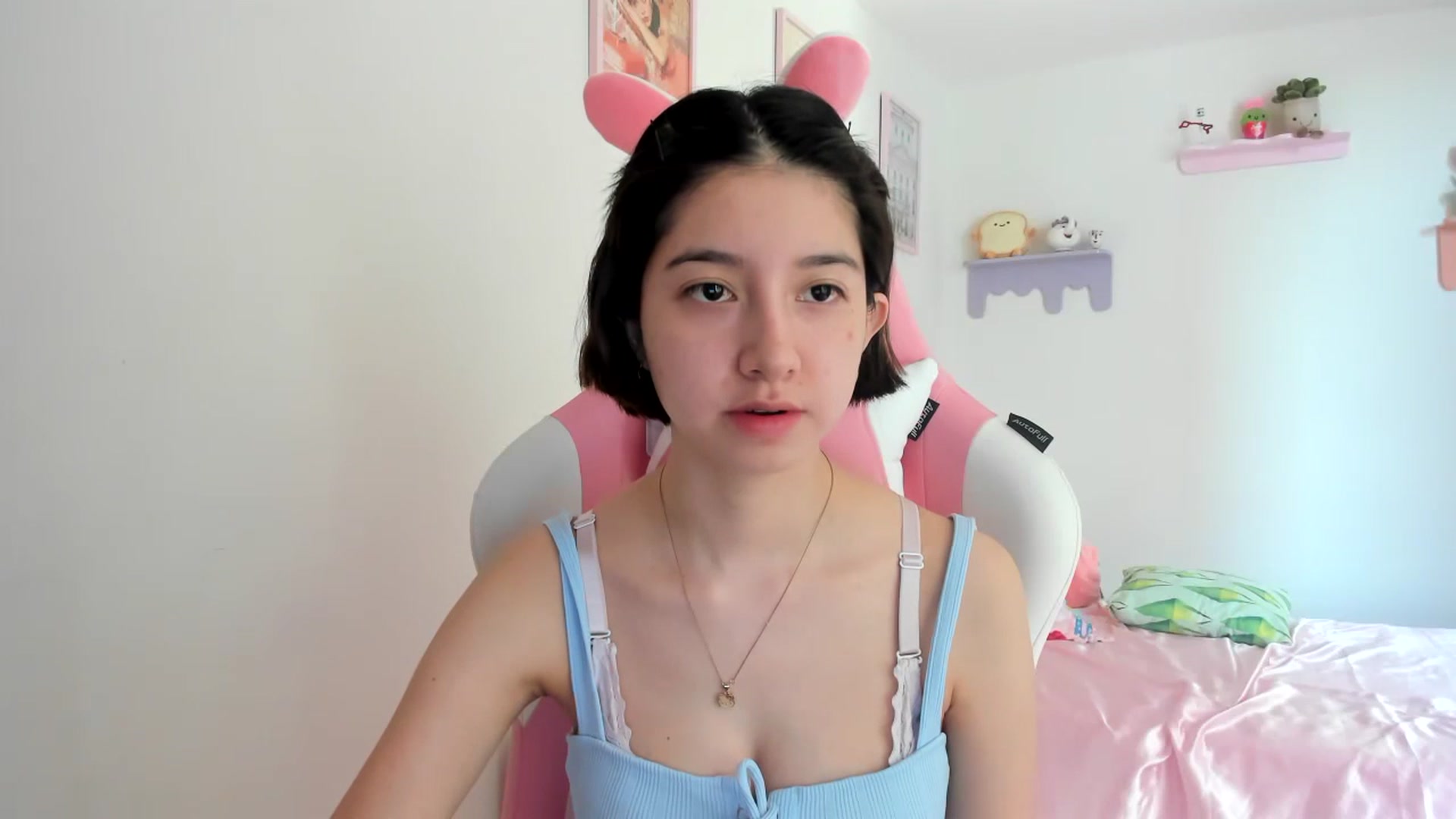 Gallery image thumbnail from Cherrycute666's myfreecams stream on, 06/18/2023, 22:24 image 4 of 20