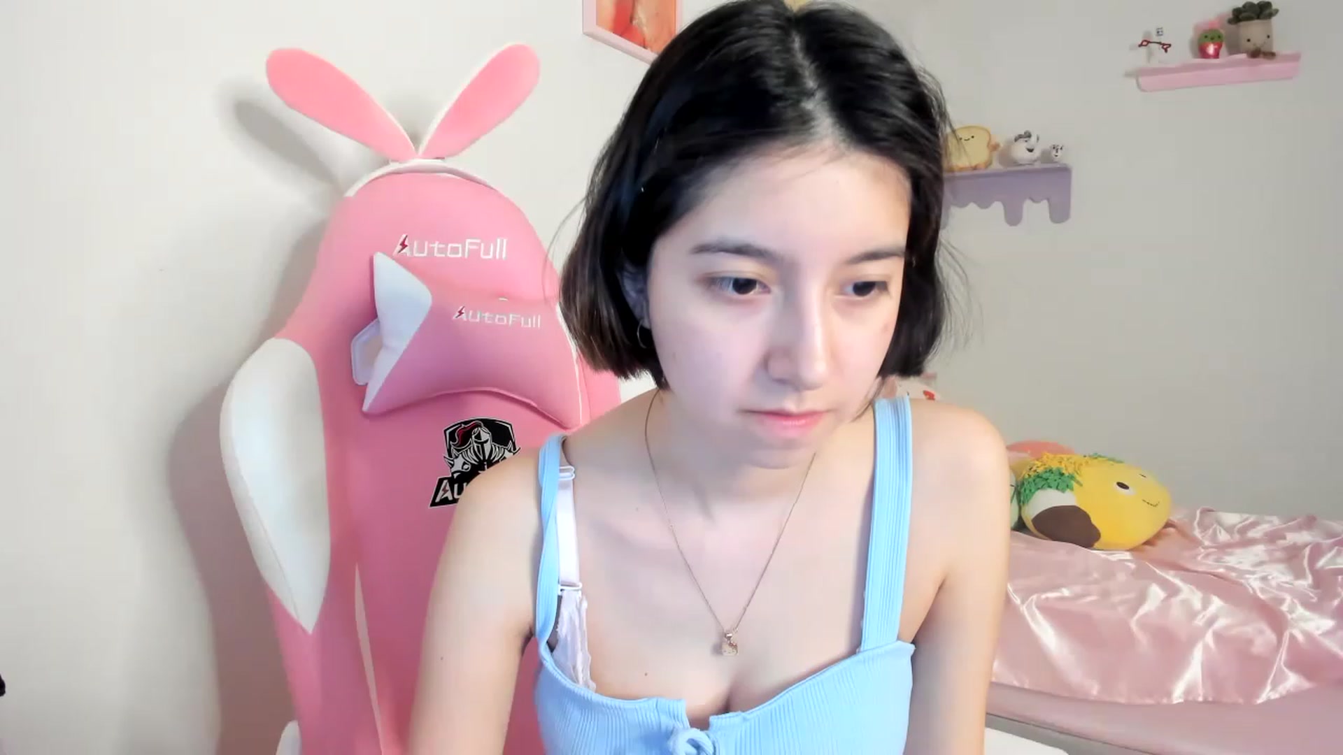 Gallery image thumbnail from Cherrycute666's myfreecams stream on, 06/19/2023, 02:28 image 6 of 20