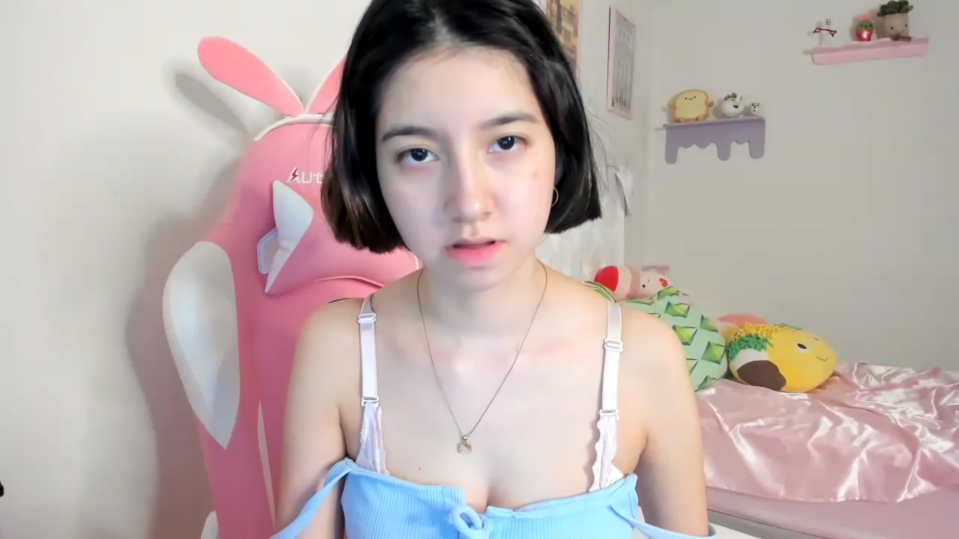 Gallery image thumbnail from Cherrycute666's myfreecams stream on, 06/19/2023, 02:28 image 16 of 20