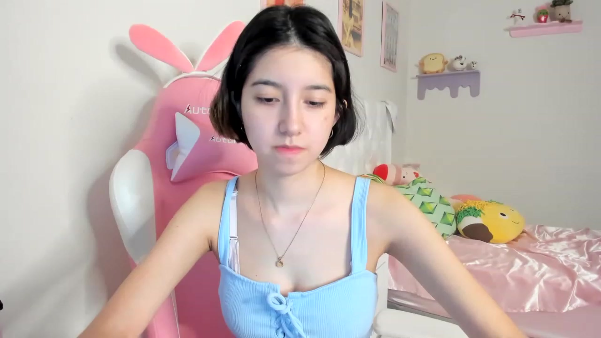 Gallery image thumbnail from Cherrycute666's myfreecams stream on, 06/19/2023, 02:28 image 1 of 20