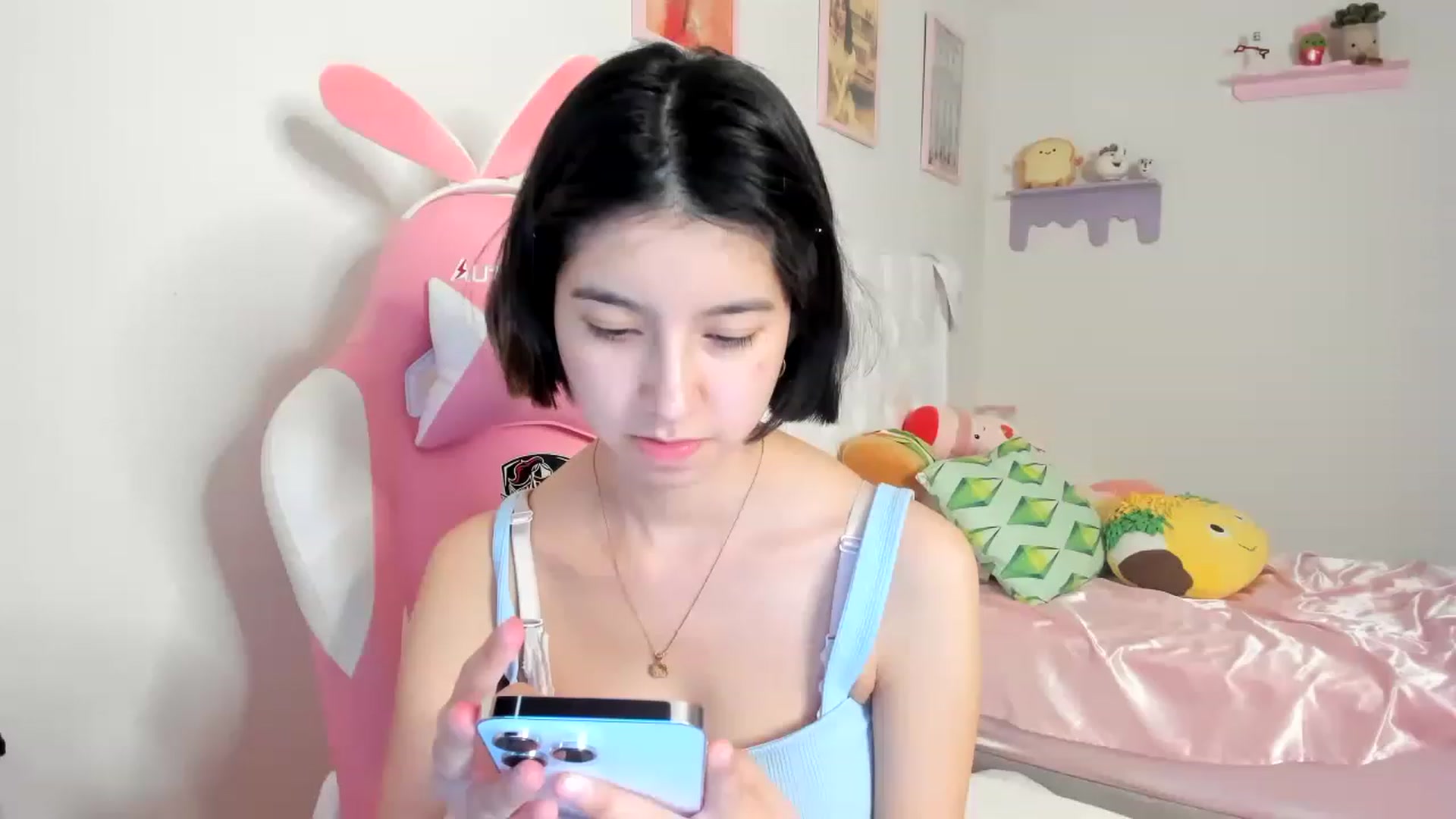 Gallery image thumbnail from Cherrycute666's myfreecams stream on, 06/19/2023, 02:28 image 12 of 20