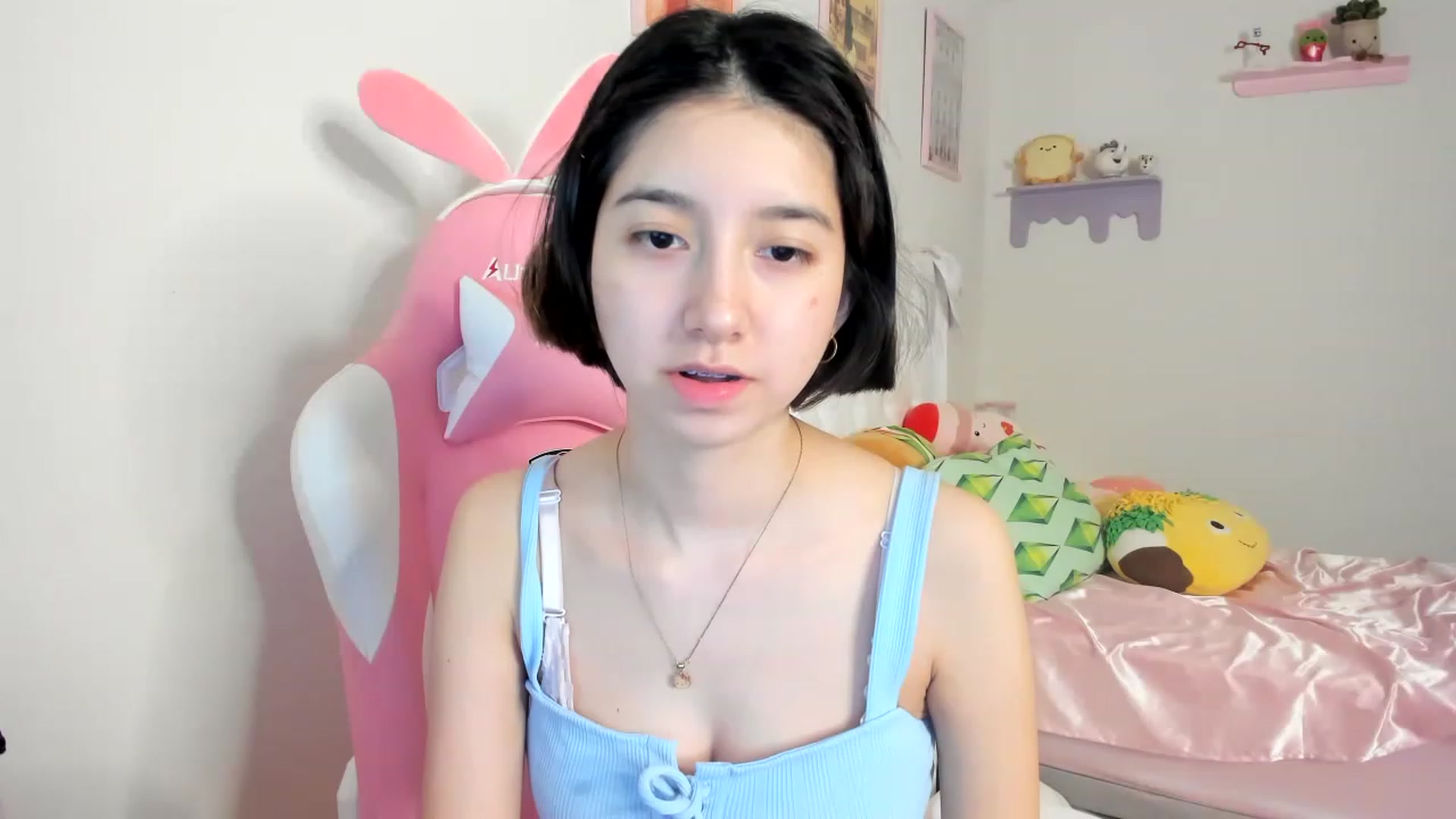 Gallery image thumbnail from Cherrycute666's myfreecams stream on, 06/19/2023, 02:28 image 10 of 20