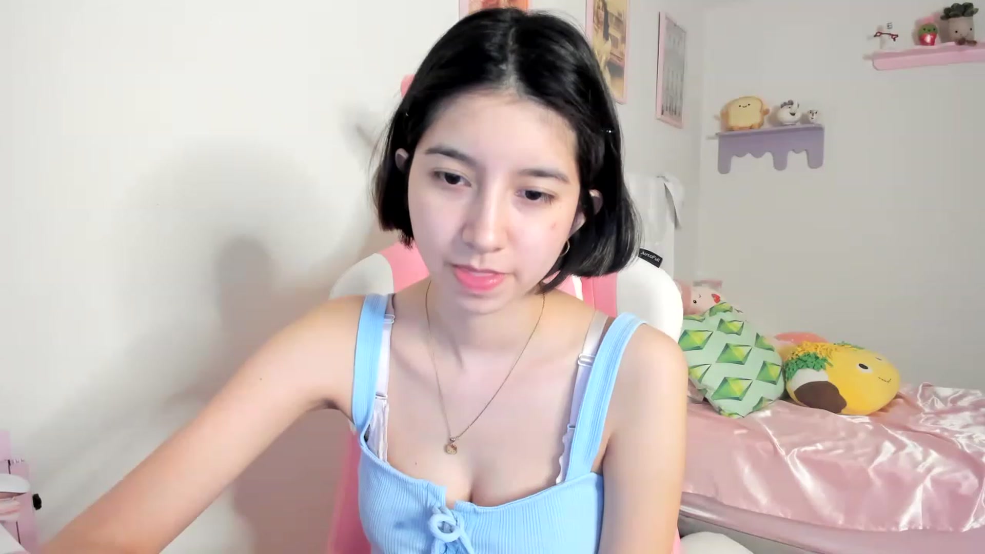 Gallery image thumbnail from Cherrycute666's myfreecams stream on, 06/19/2023, 03:38 image 4 of 20