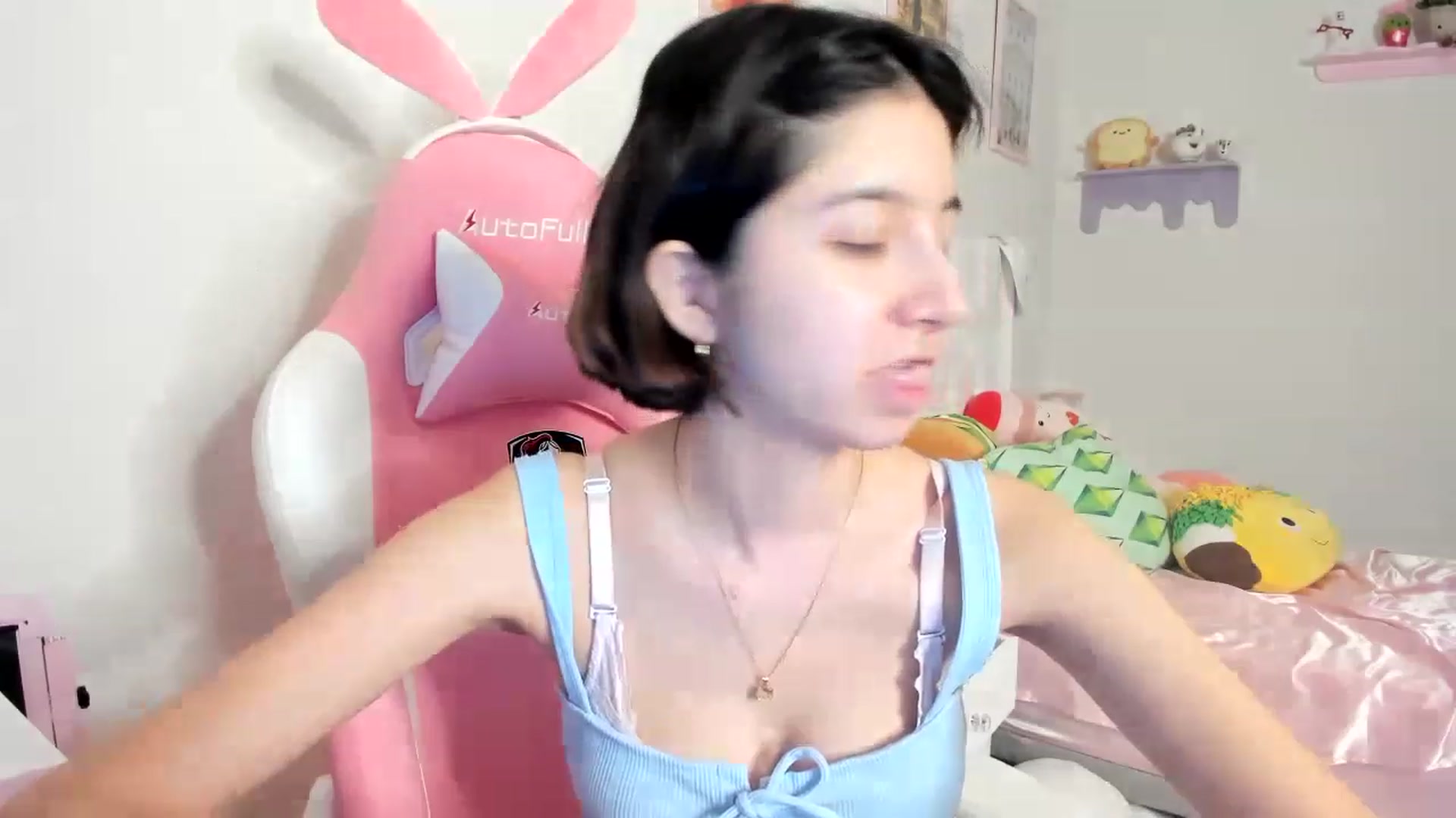 Gallery image thumbnail from Cherrycute666's myfreecams stream on, 06/19/2023, 06:39 image 20 of 20