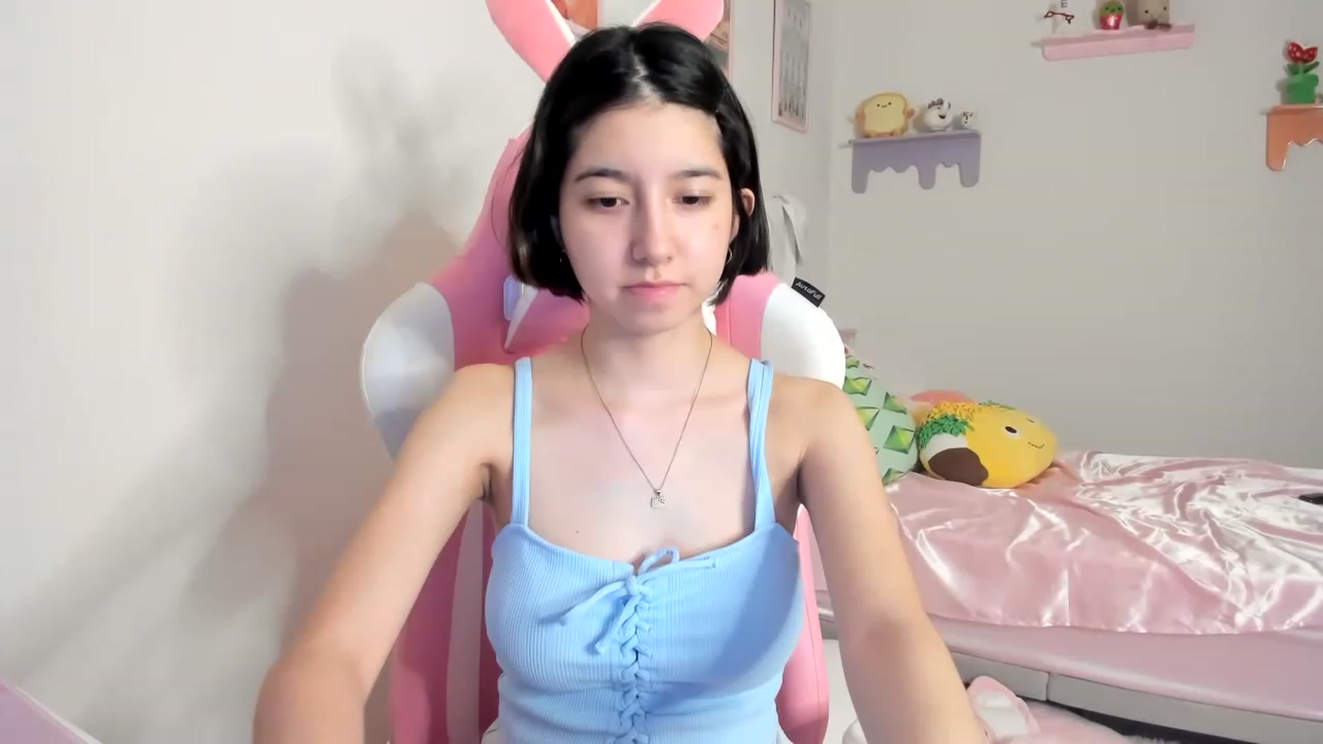 Gallery image thumbnail from Cherrycute666's myfreecams stream on, 06/19/2023, 08:46 image 19 of 20