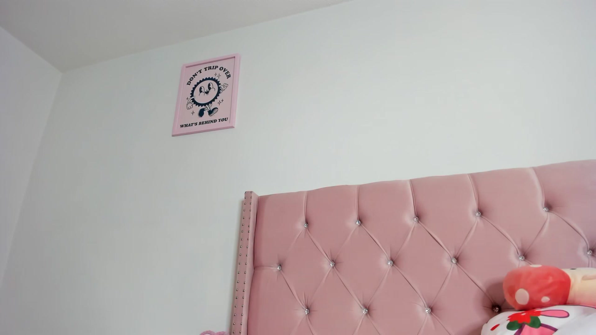 Gallery image thumbnail from Cherrycute666's myfreecams stream on, 06/19/2023, 12:24 image 1 of 20