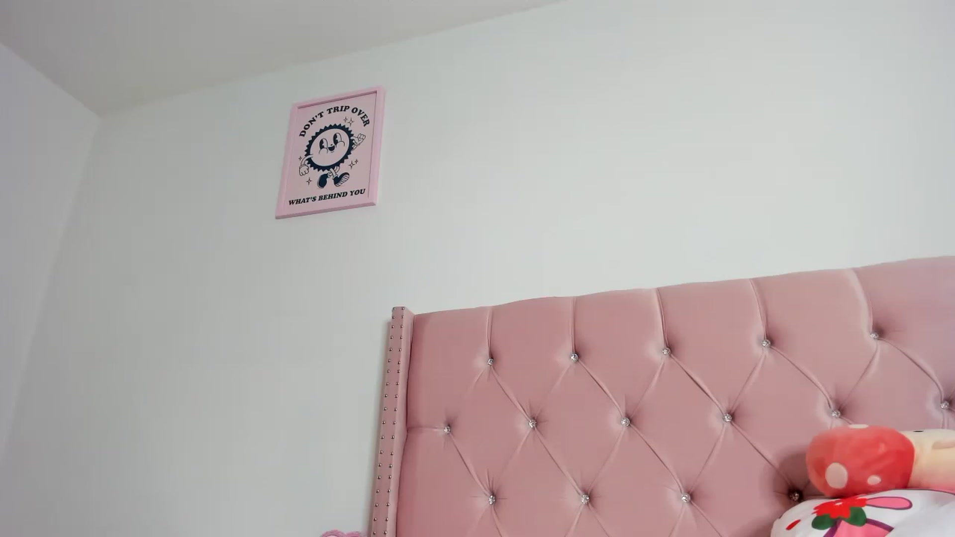 Gallery image thumbnail from Cherrycute666's myfreecams stream on, 06/19/2023, 12:24 image 2 of 20
