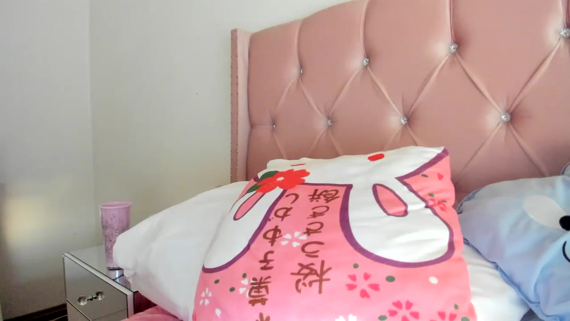 Gallery image thumbnail from Cherrycute666's myfreecams stream on, 06/20/2023, 24:56 image 19 of 20