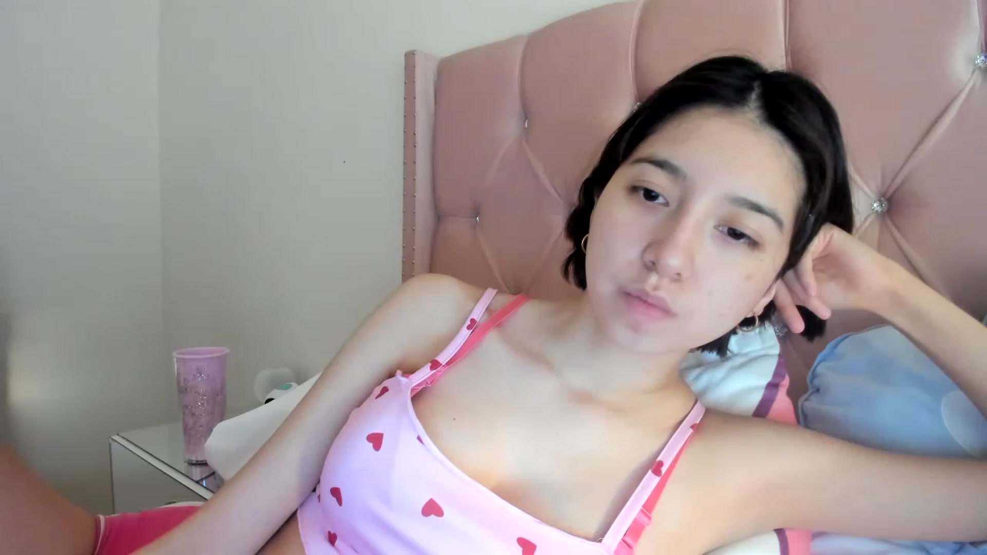 Gallery image thumbnail from Cherrycute666's myfreecams stream on, 06/20/2023, 24:56 image 13 of 20