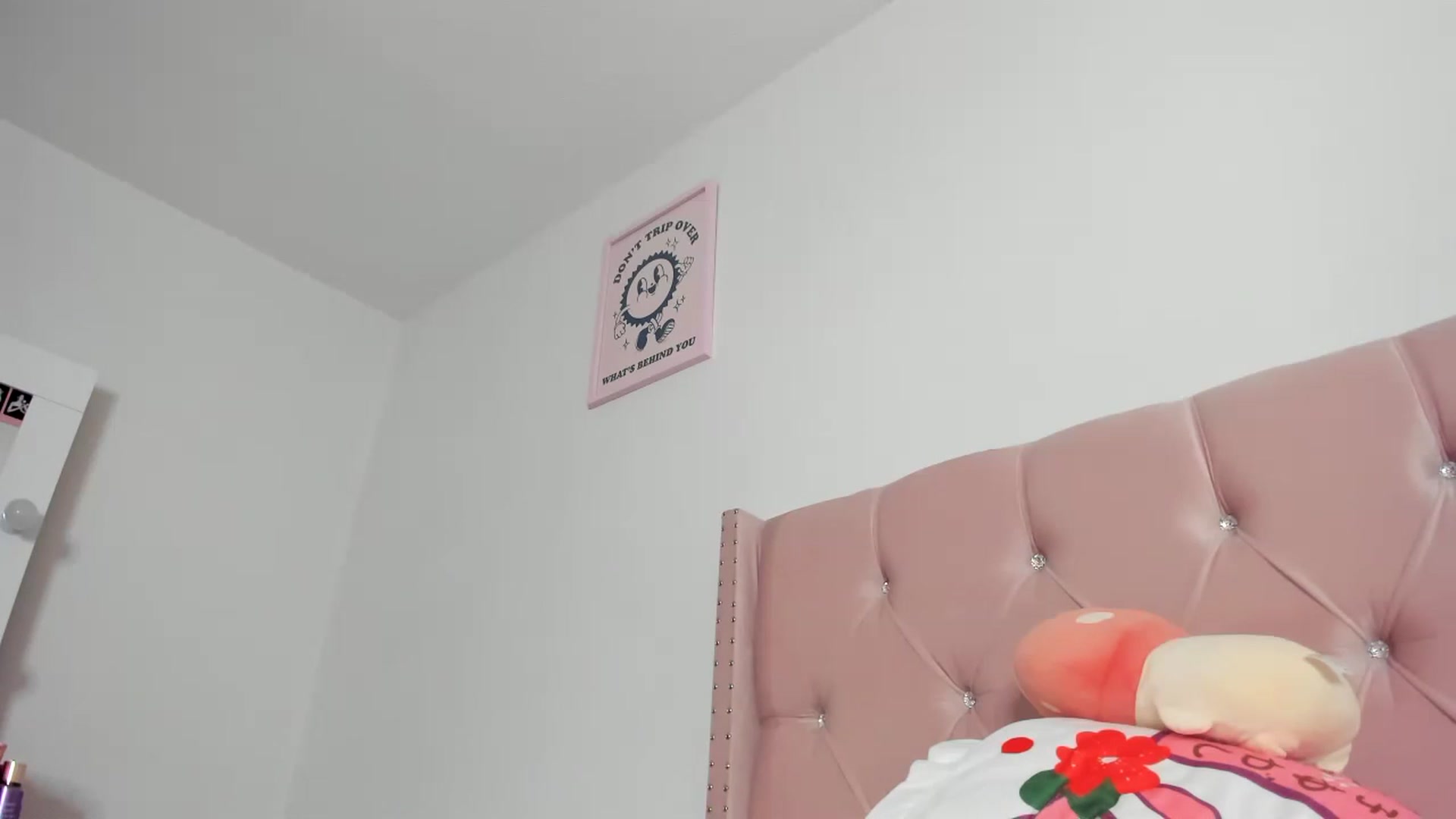 Gallery image thumbnail from Cherrycute666's myfreecams stream on, 06/20/2023, 07:25 image 20 of 20