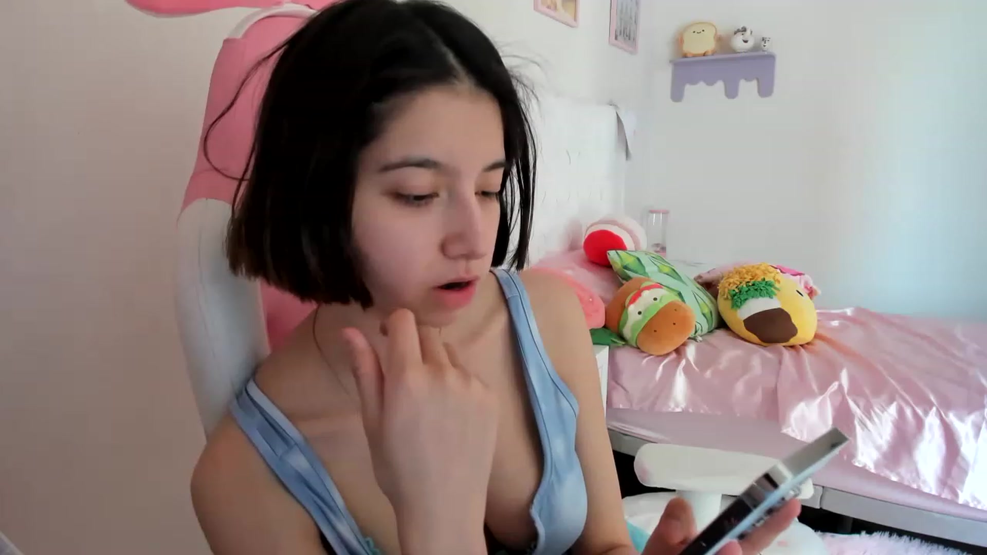 Gallery image thumbnail from Cherrycute666's myfreecams stream on, 06/22/2023, 21:47 image 3 of 20