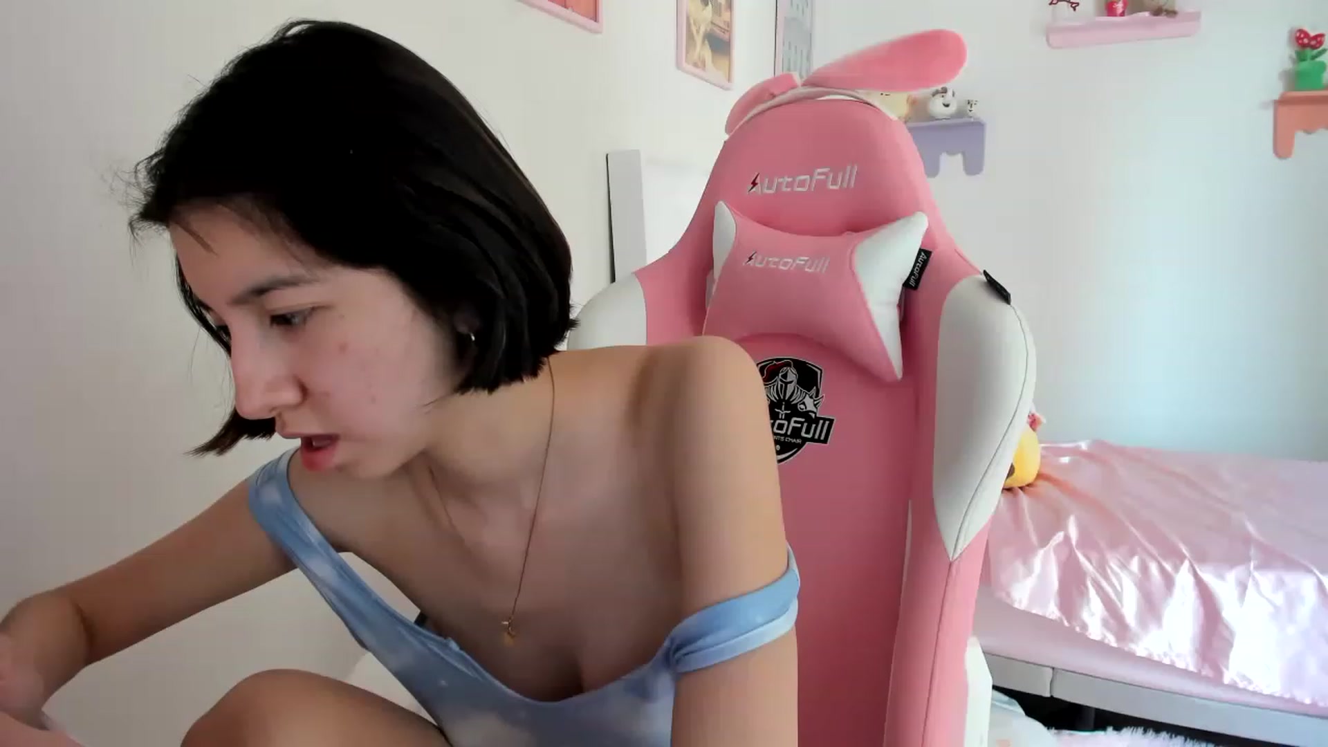 Gallery image thumbnail from Cherrycute666's myfreecams stream on, 06/22/2023, 21:47 image 13 of 20