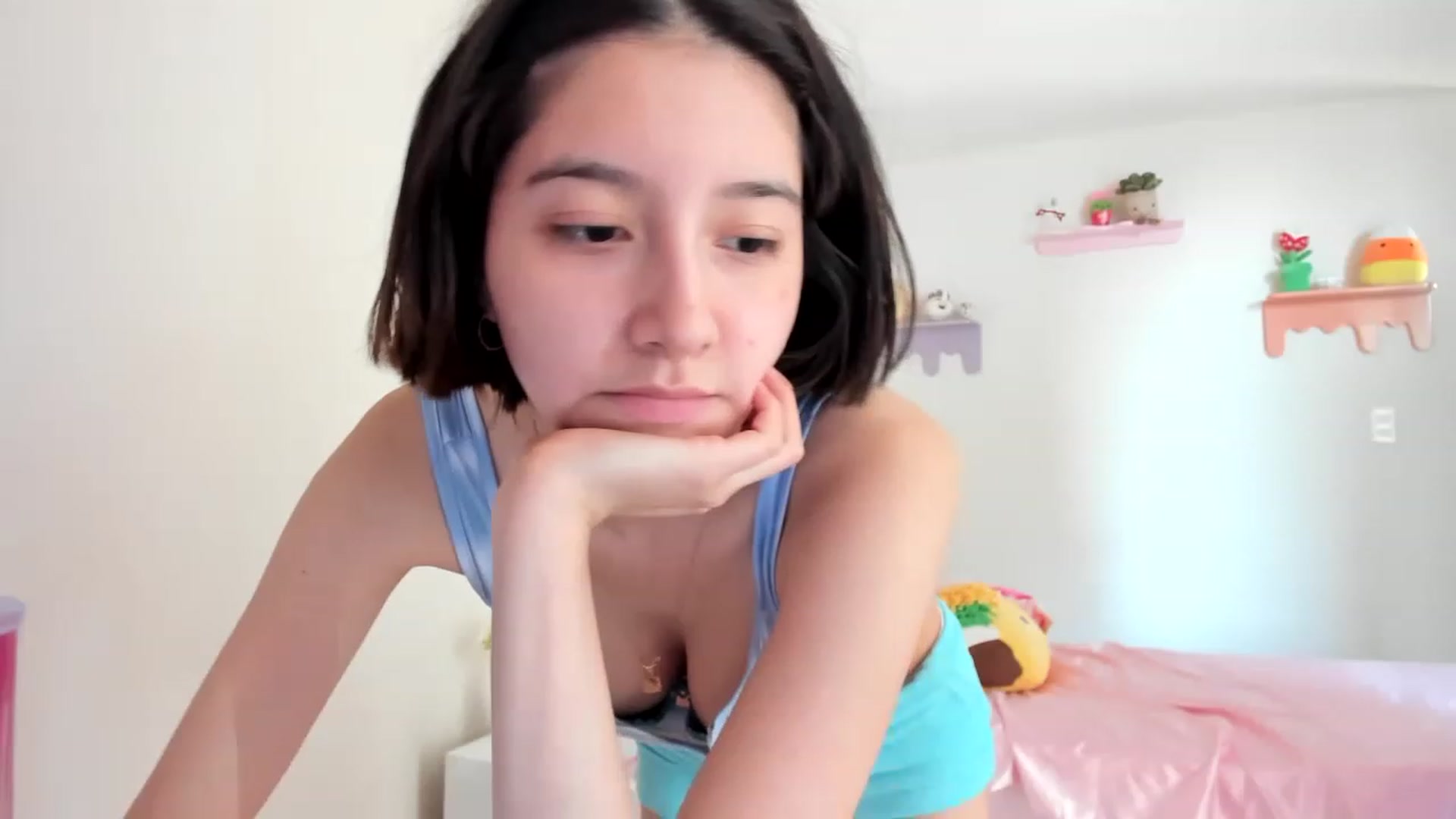 Gallery image thumbnail from Cherrycute666's myfreecams stream on, 06/23/2023, 24:40 image 4 of 20
