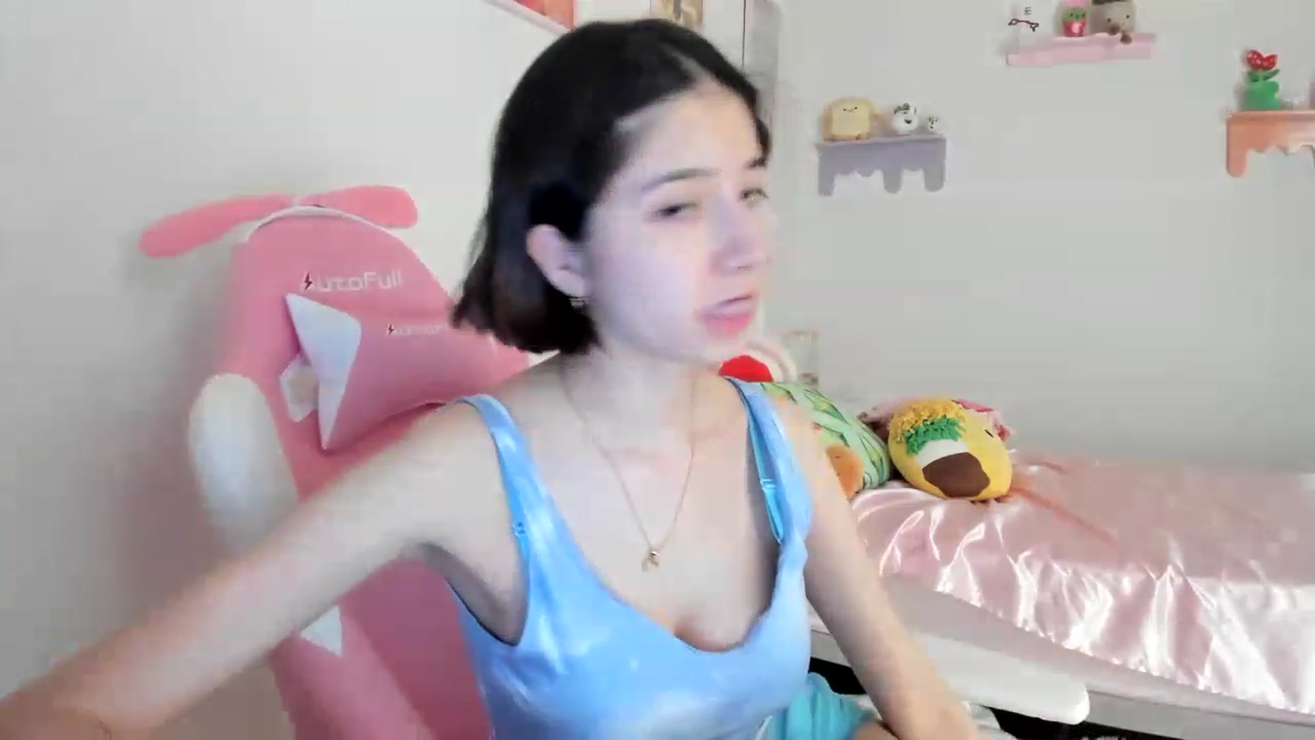 Gallery image thumbnail from Cherrycute666's myfreecams stream on, 06/23/2023, 24:40 image 19 of 20