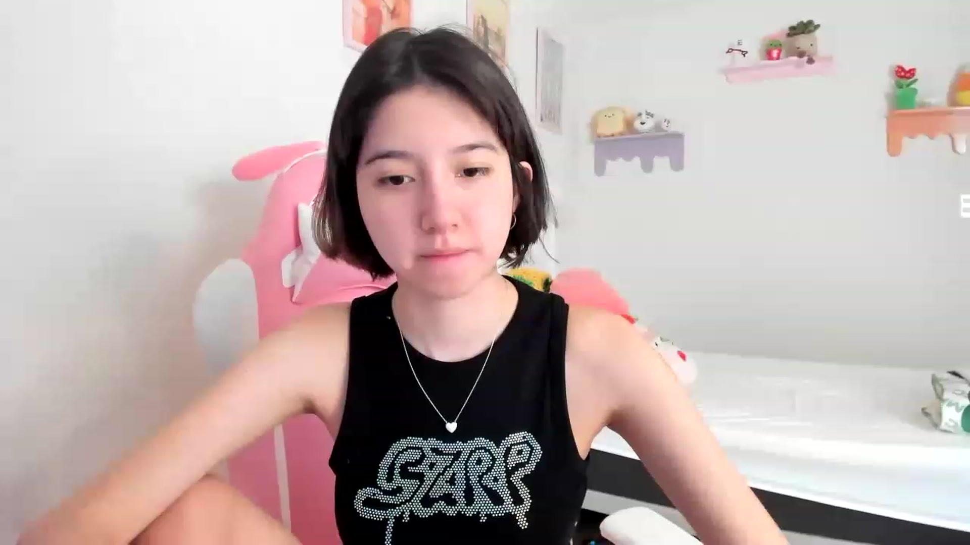 Gallery image thumbnail from Cherrycute666's myfreecams stream on, 06/27/2023, 17:14 image 10 of 20