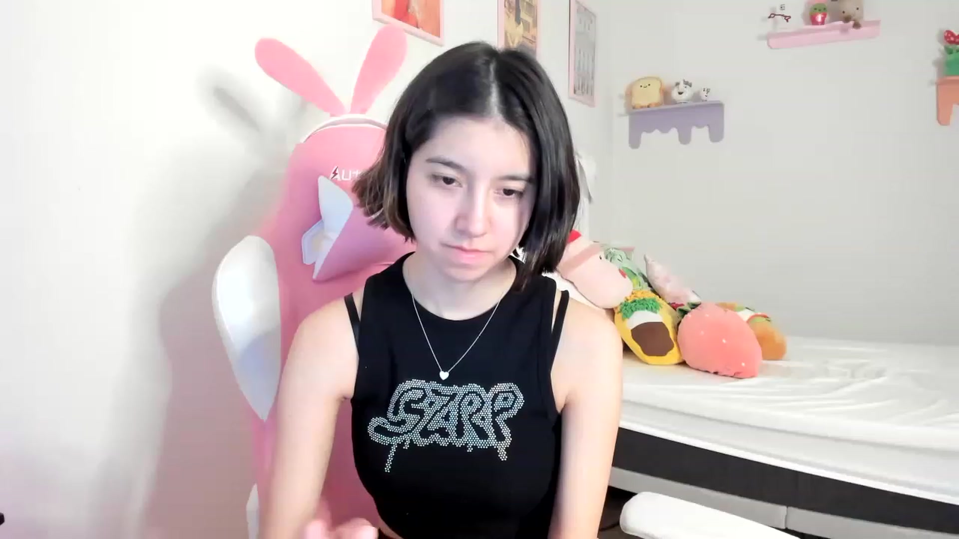 Gallery image thumbnail from Cherrycute666's myfreecams stream on, 06/28/2023, 01:14 image 4 of 20