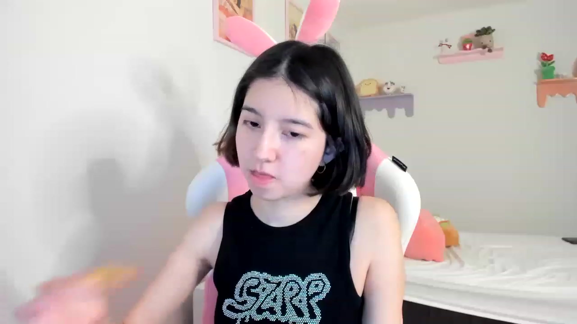 Gallery image thumbnail from Cherrycute666's myfreecams stream on, 06/28/2023, 01:14 image 16 of 20