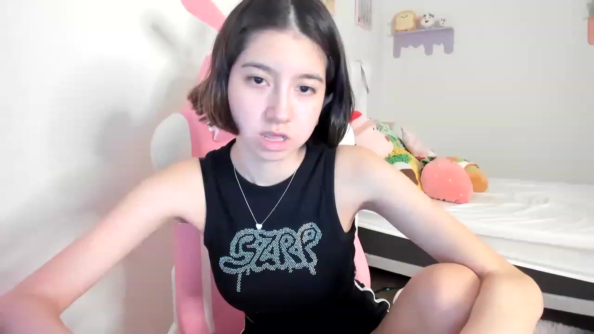 Gallery image thumbnail from Cherrycute666's myfreecams stream on, 06/28/2023, 01:14 image 2 of 20