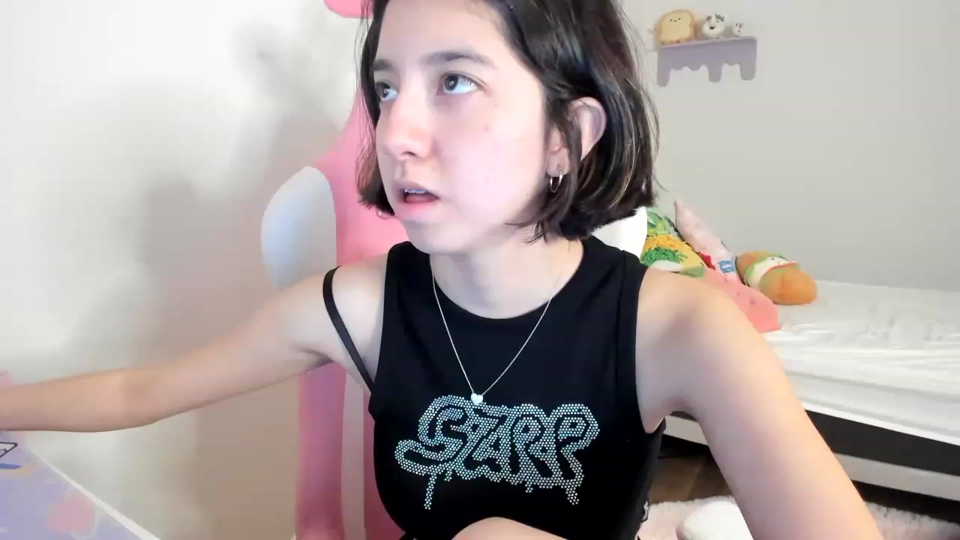 Gallery image thumbnail from Cherrycute666's myfreecams stream on, 06/28/2023, 05:01 image 9 of 20