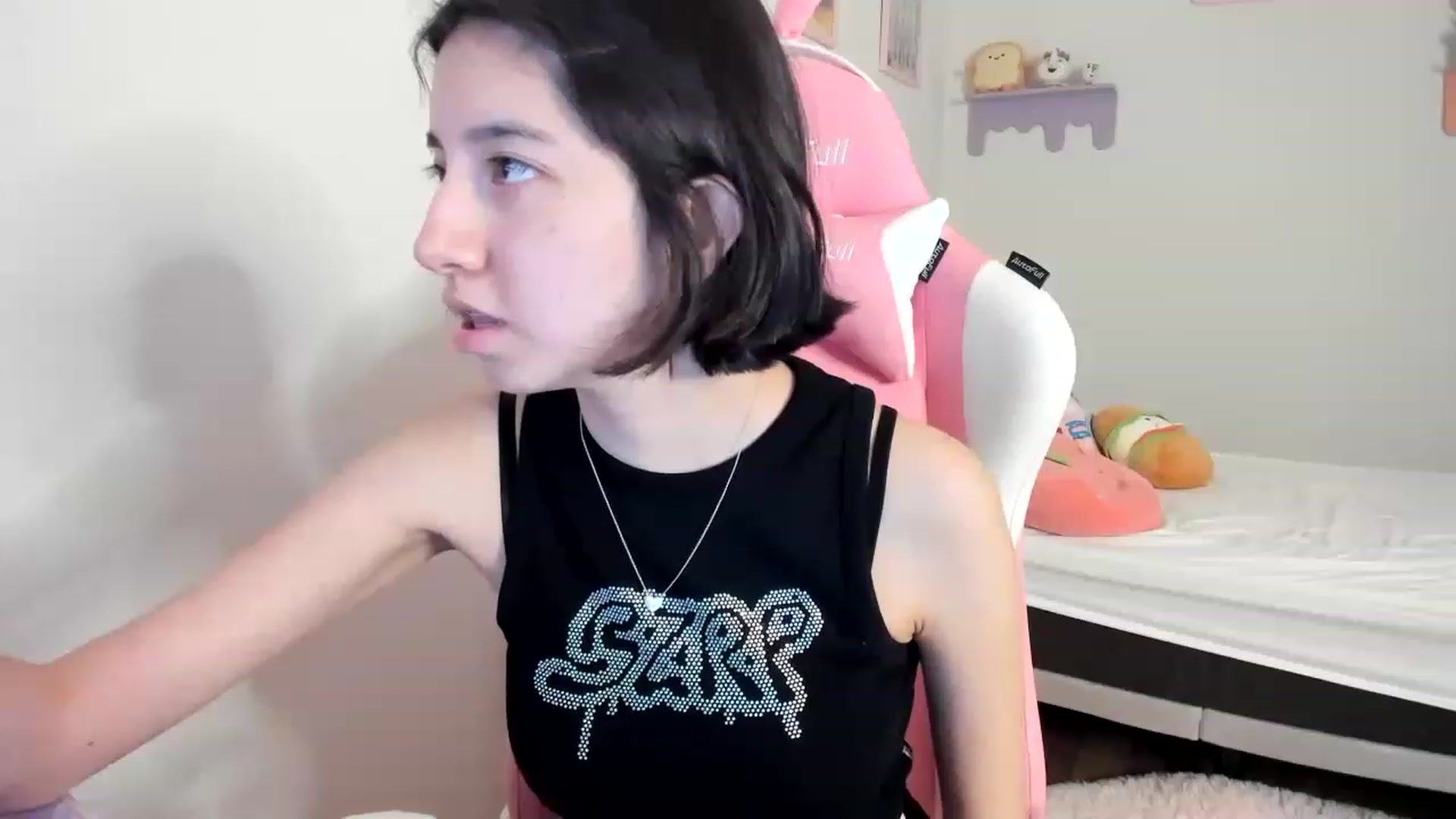 Gallery image thumbnail from Cherrycute666's myfreecams stream on, 06/28/2023, 05:01 image 19 of 20