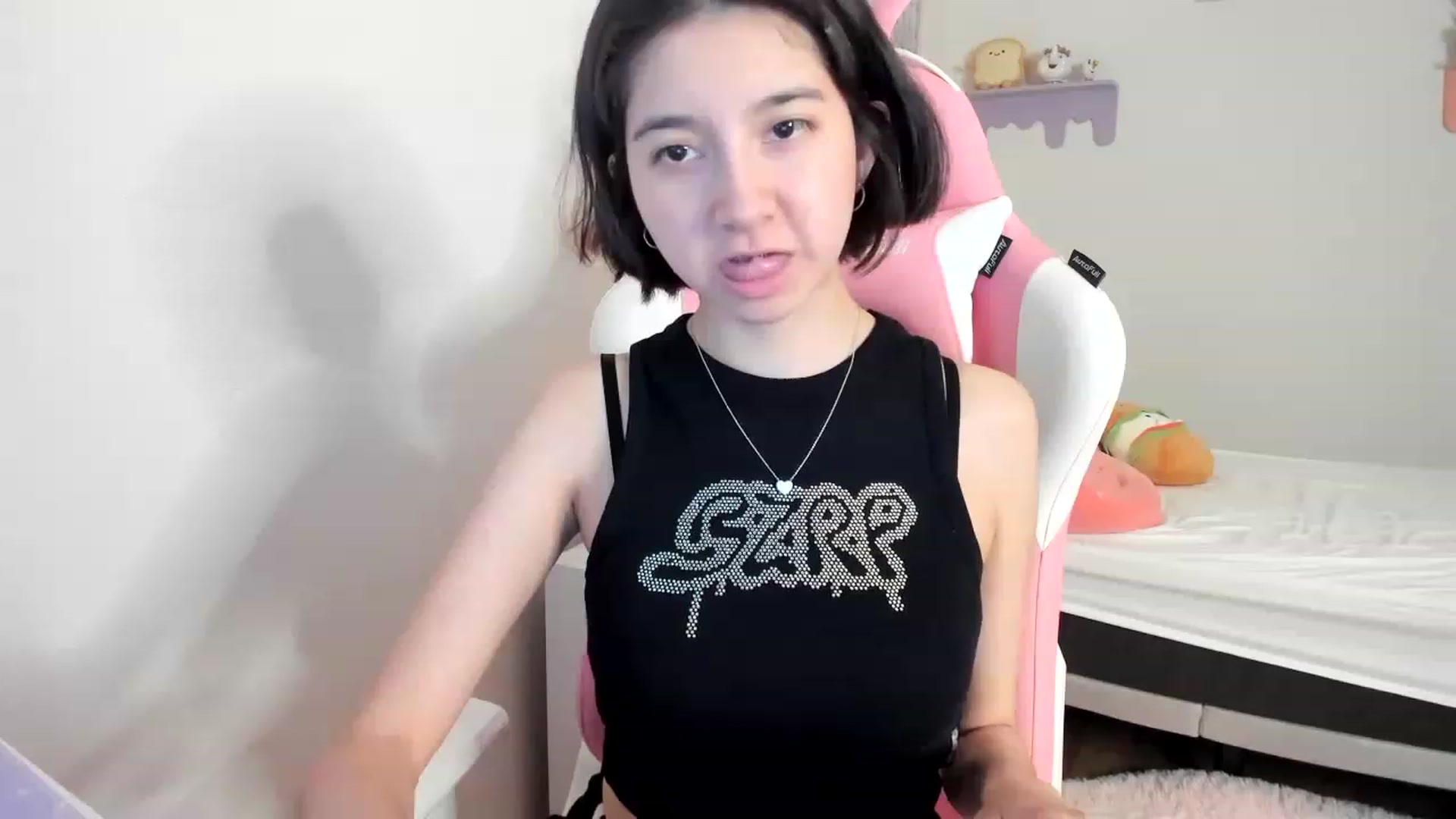 Gallery image thumbnail from Cherrycute666's myfreecams stream on, 06/28/2023, 05:01 image 18 of 20
