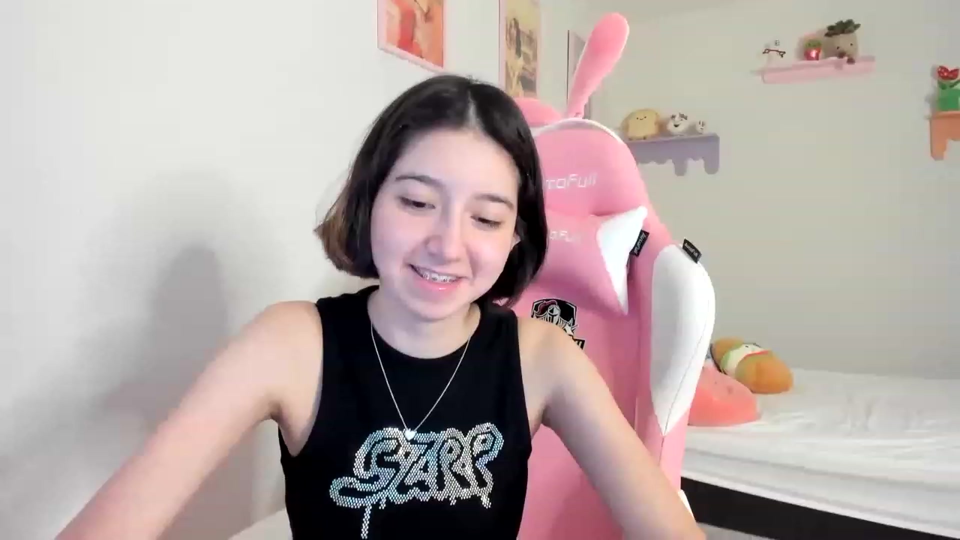 Gallery image thumbnail from Cherrycute666's myfreecams stream on, 06/28/2023, 05:01 image 6 of 20