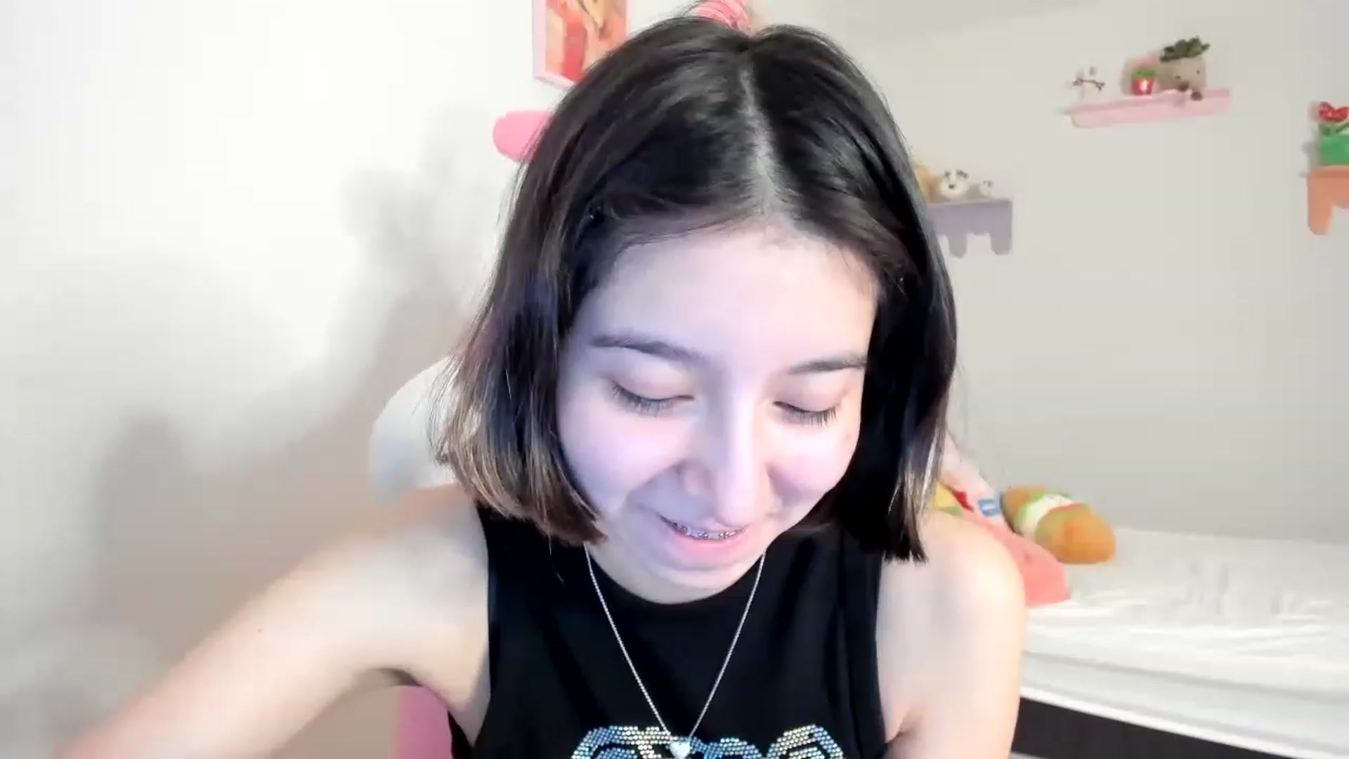 Gallery image thumbnail from Cherrycute666's myfreecams stream on, 06/28/2023, 05:01 image 7 of 20