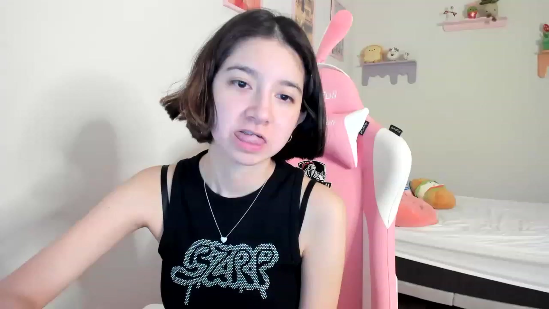 Gallery image thumbnail from Cherrycute666's myfreecams stream on, 06/28/2023, 06:03 image 7 of 20