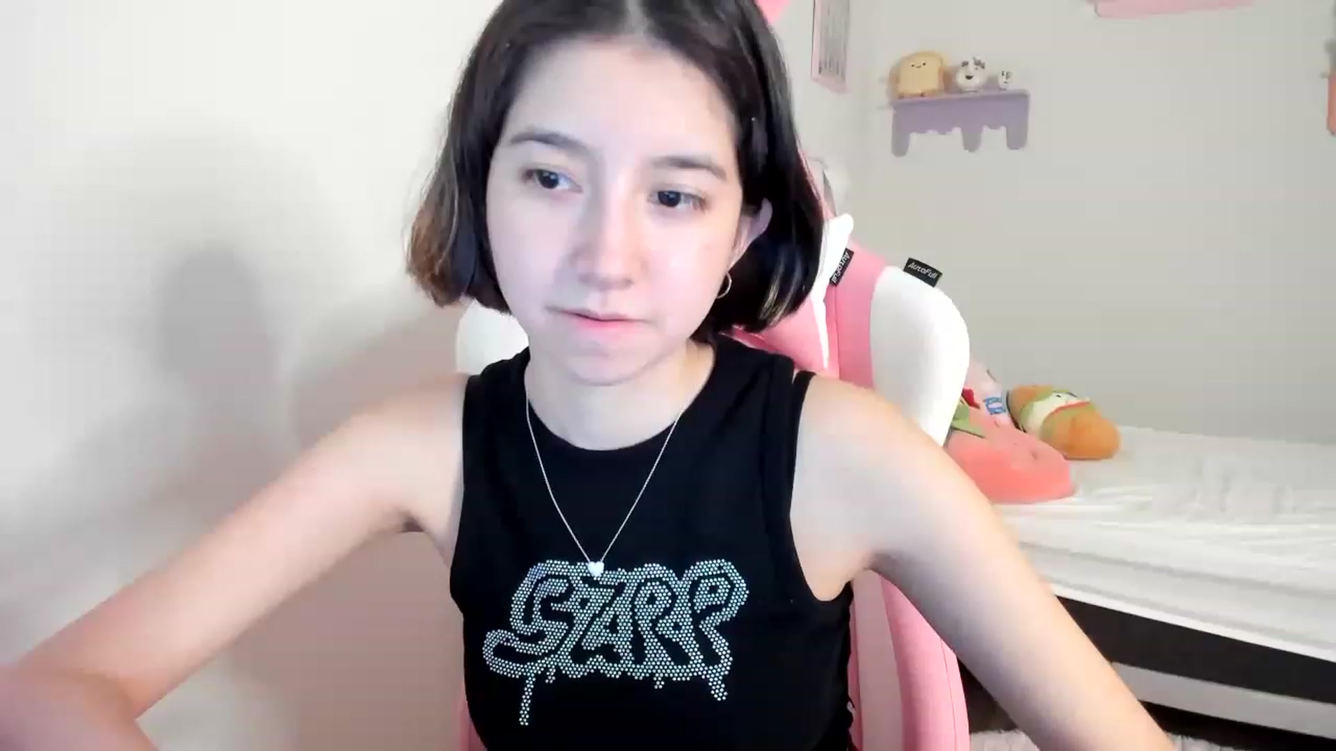 Gallery image thumbnail from Cherrycute666's myfreecams stream on, 06/28/2023, 06:03 image 5 of 20