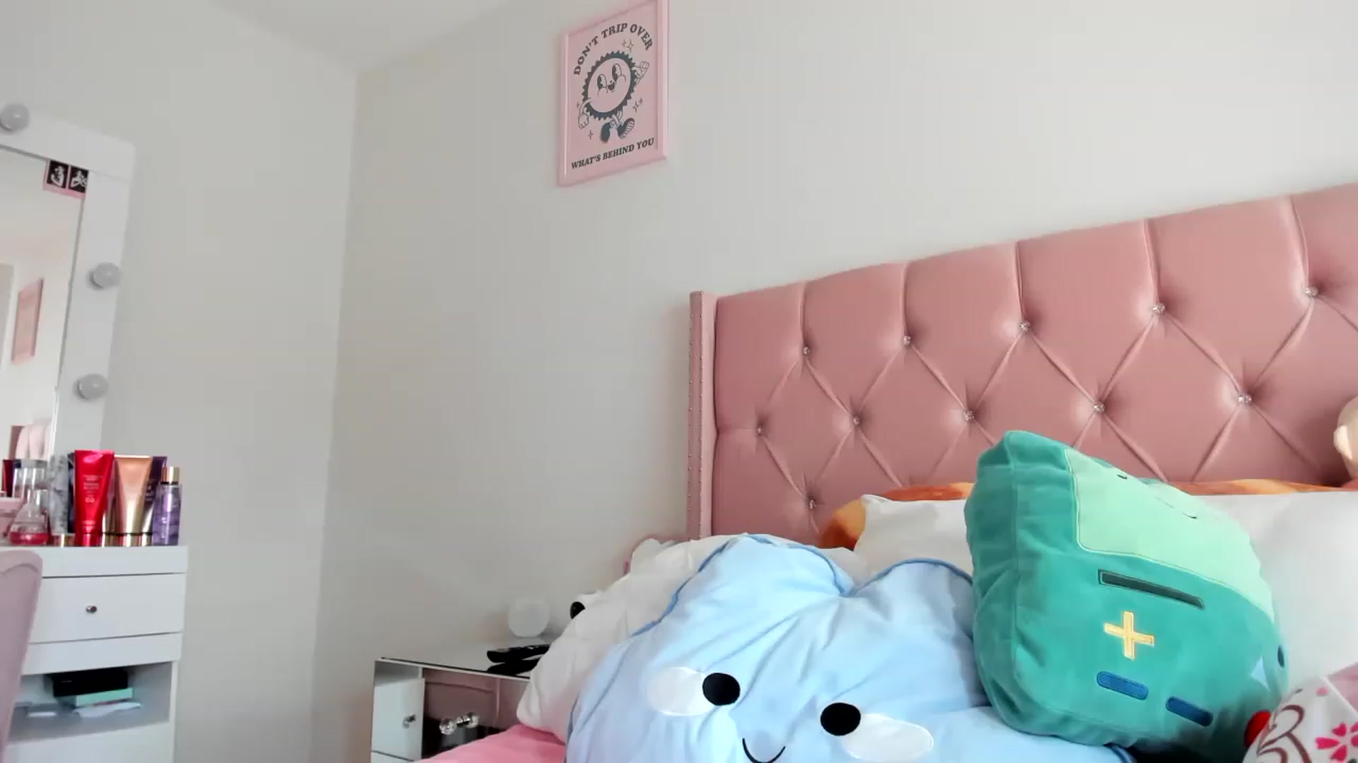 Gallery image thumbnail from Cherrycute666's myfreecams stream on, 06/28/2023, 19:59 image 14 of 20
