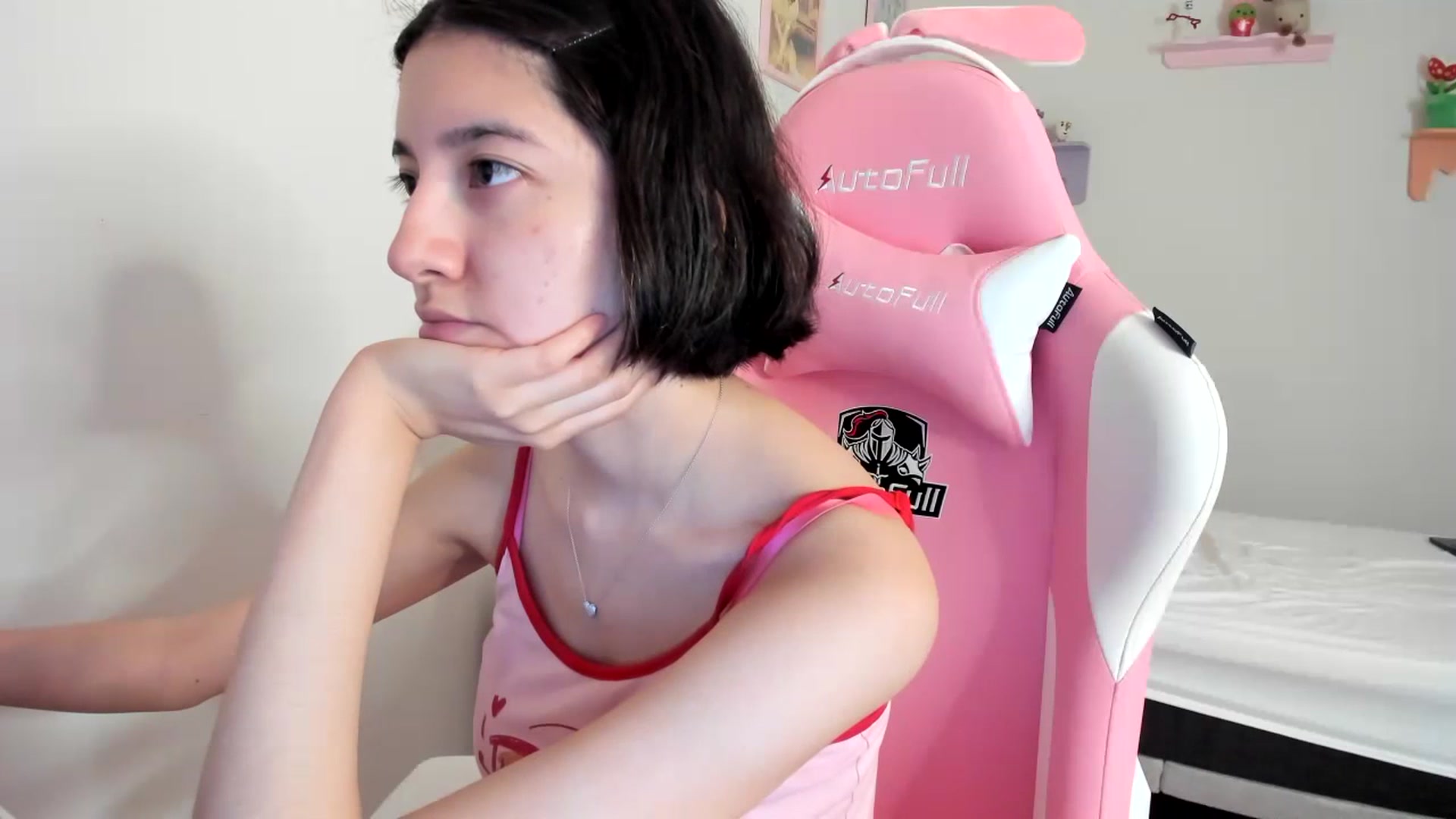 Gallery image thumbnail from Cherrycute666's myfreecams stream on, 06/28/2023, 22:12 image 3 of 20
