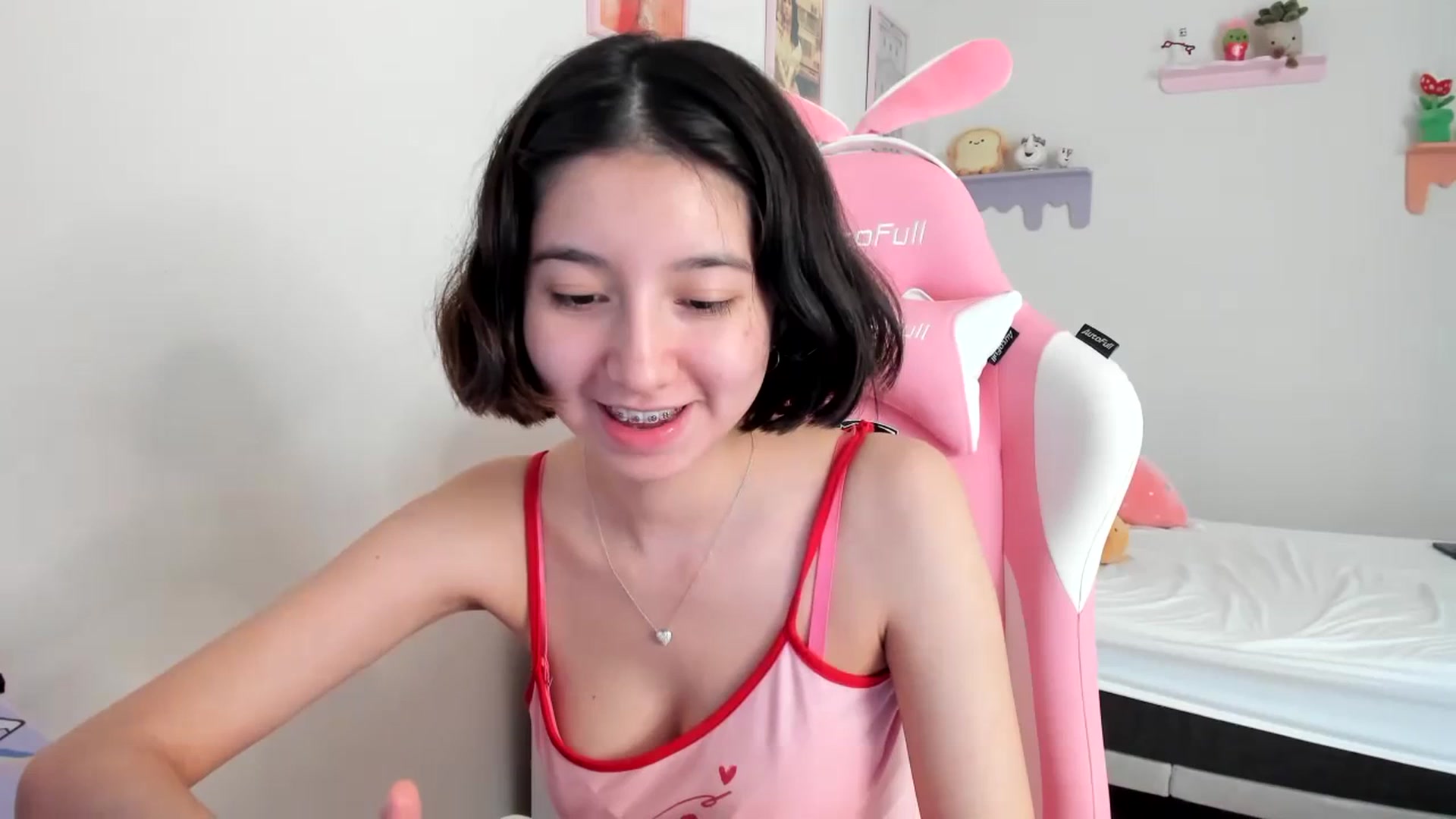 Gallery image thumbnail from Cherrycute666's myfreecams stream on, 06/28/2023, 23:15 image 14 of 20